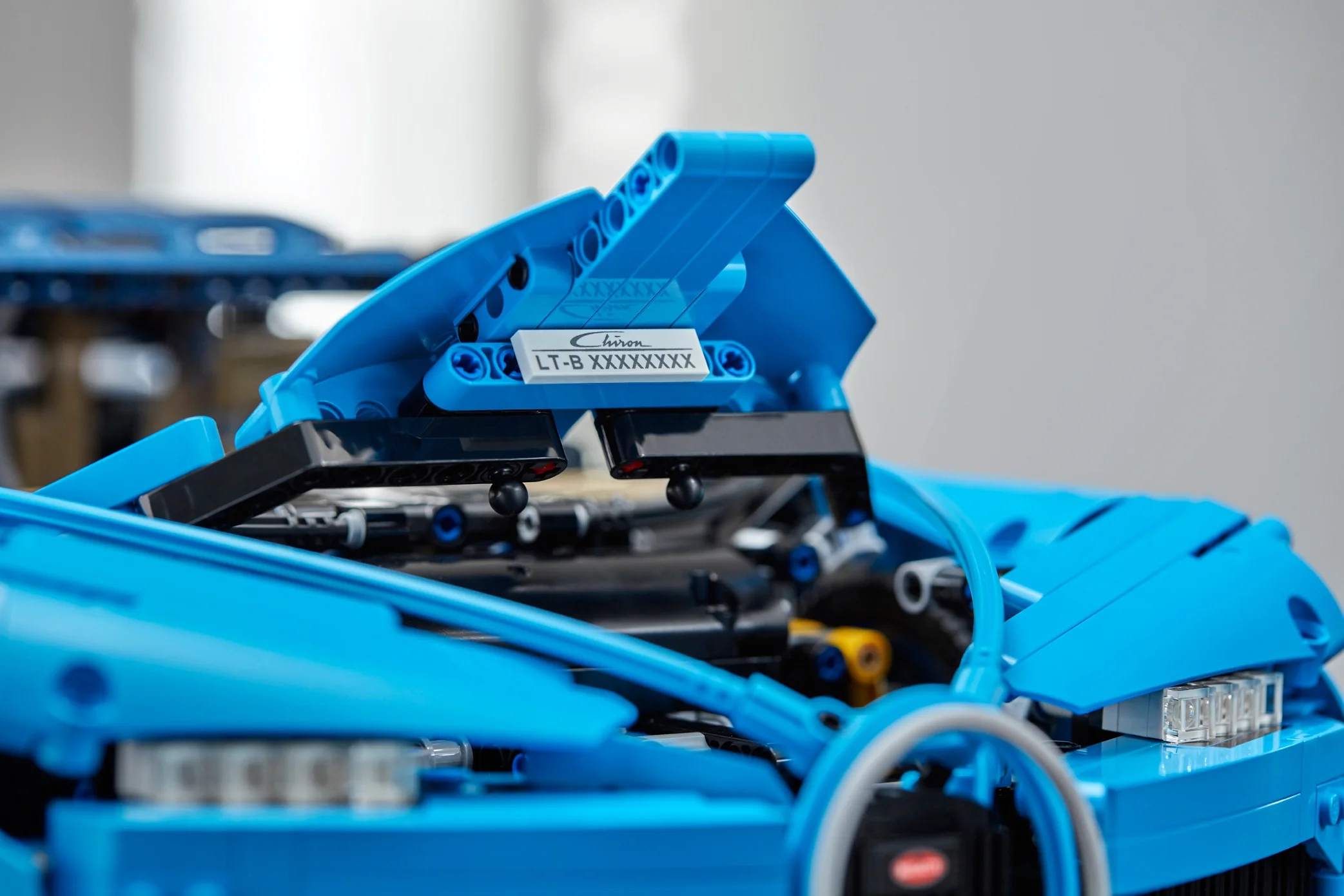 Bugatti Chiron - Image 16
