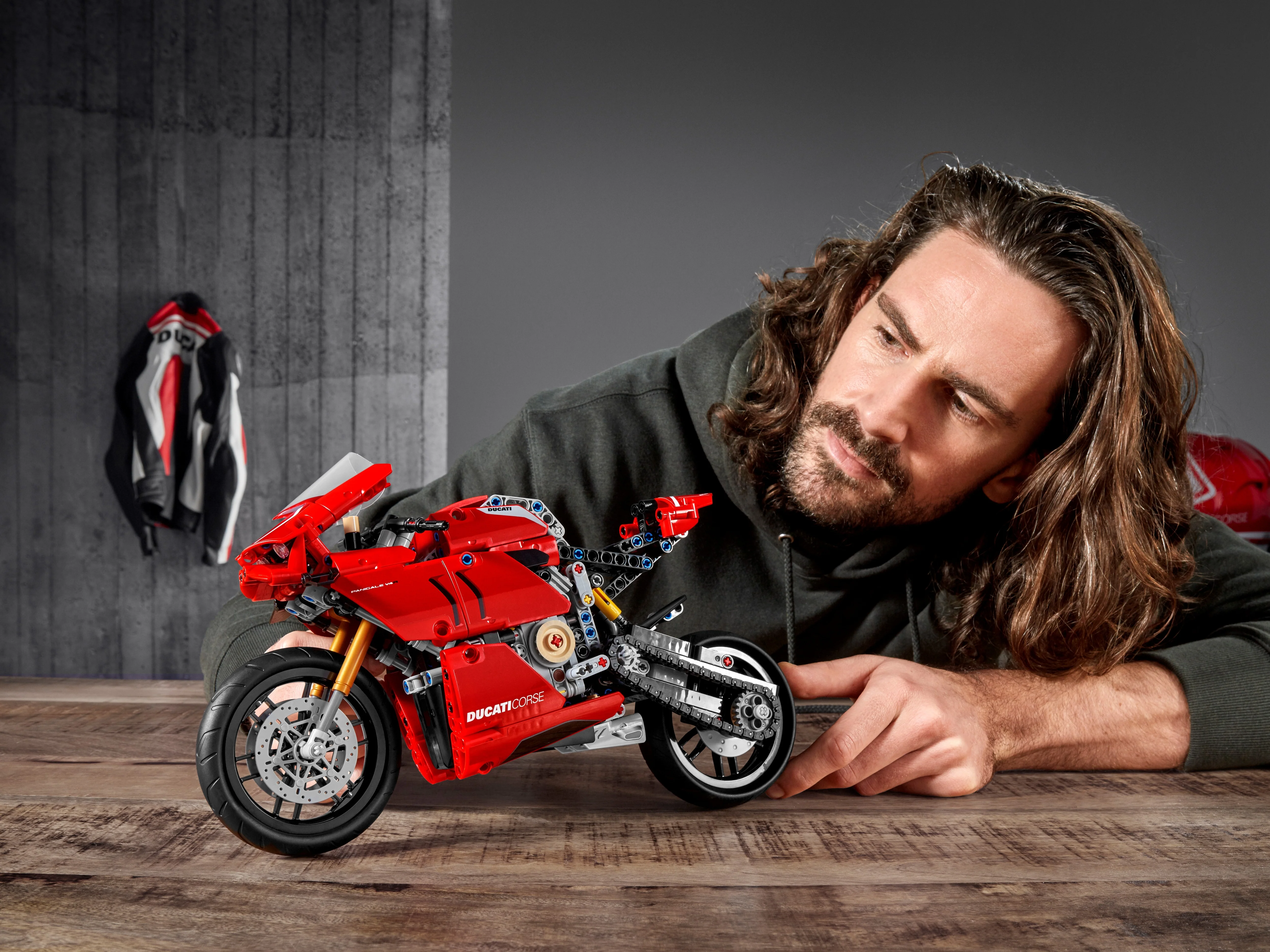 Ducati Panigale V4 R - Image 16