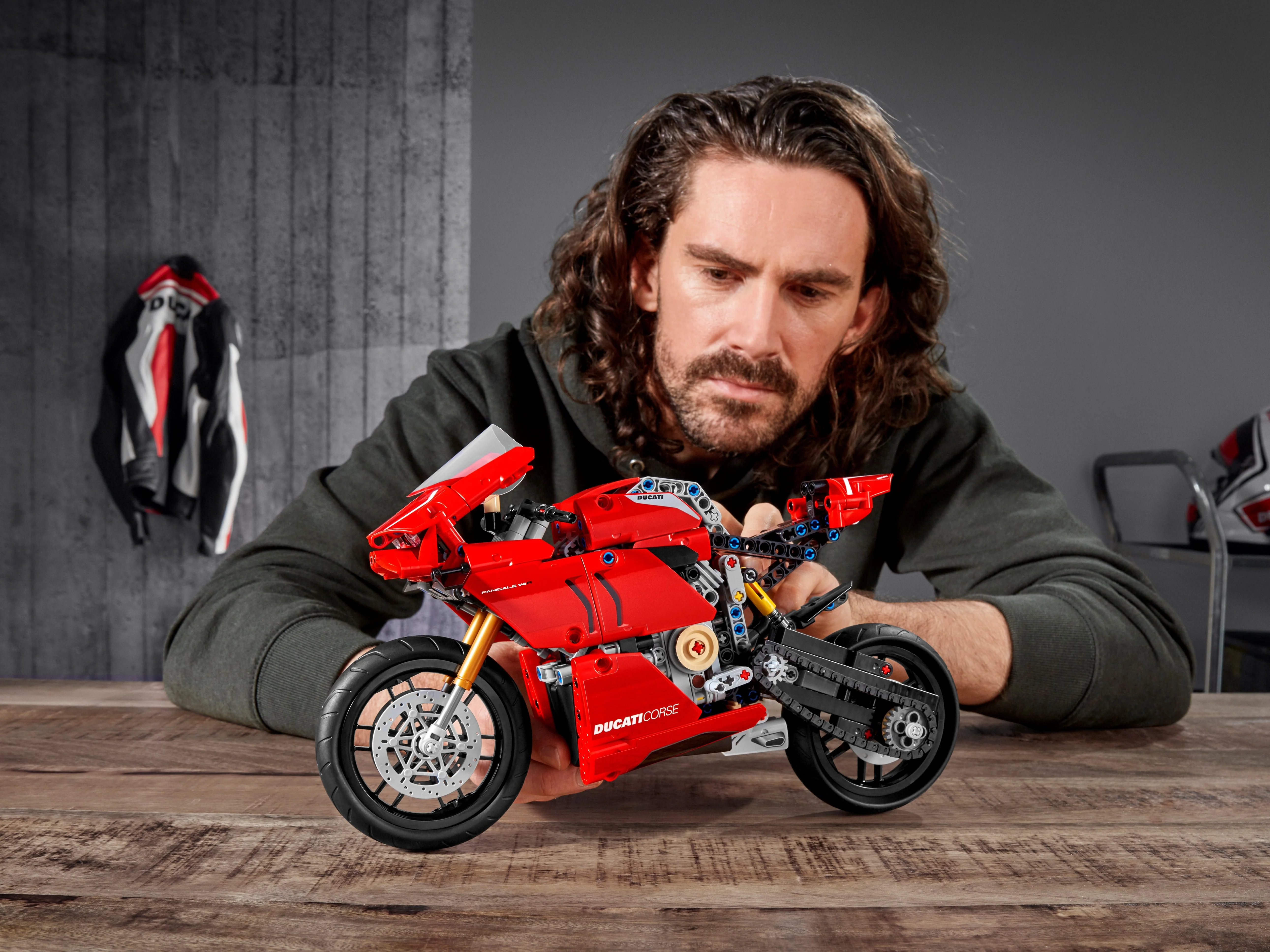 Ducati Panigale V4 R - Image 17