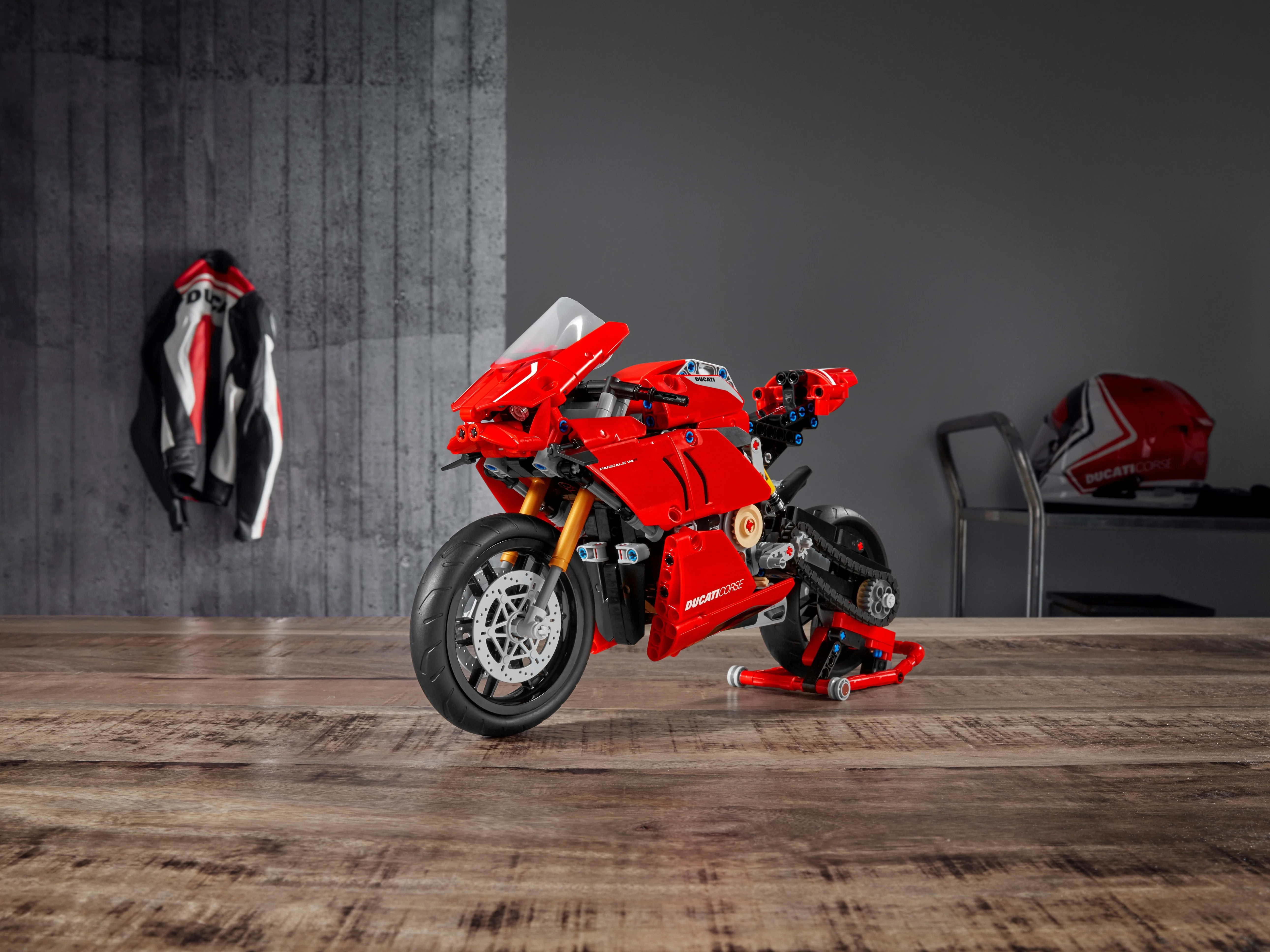 Ducati Panigale V4 R - Image 8