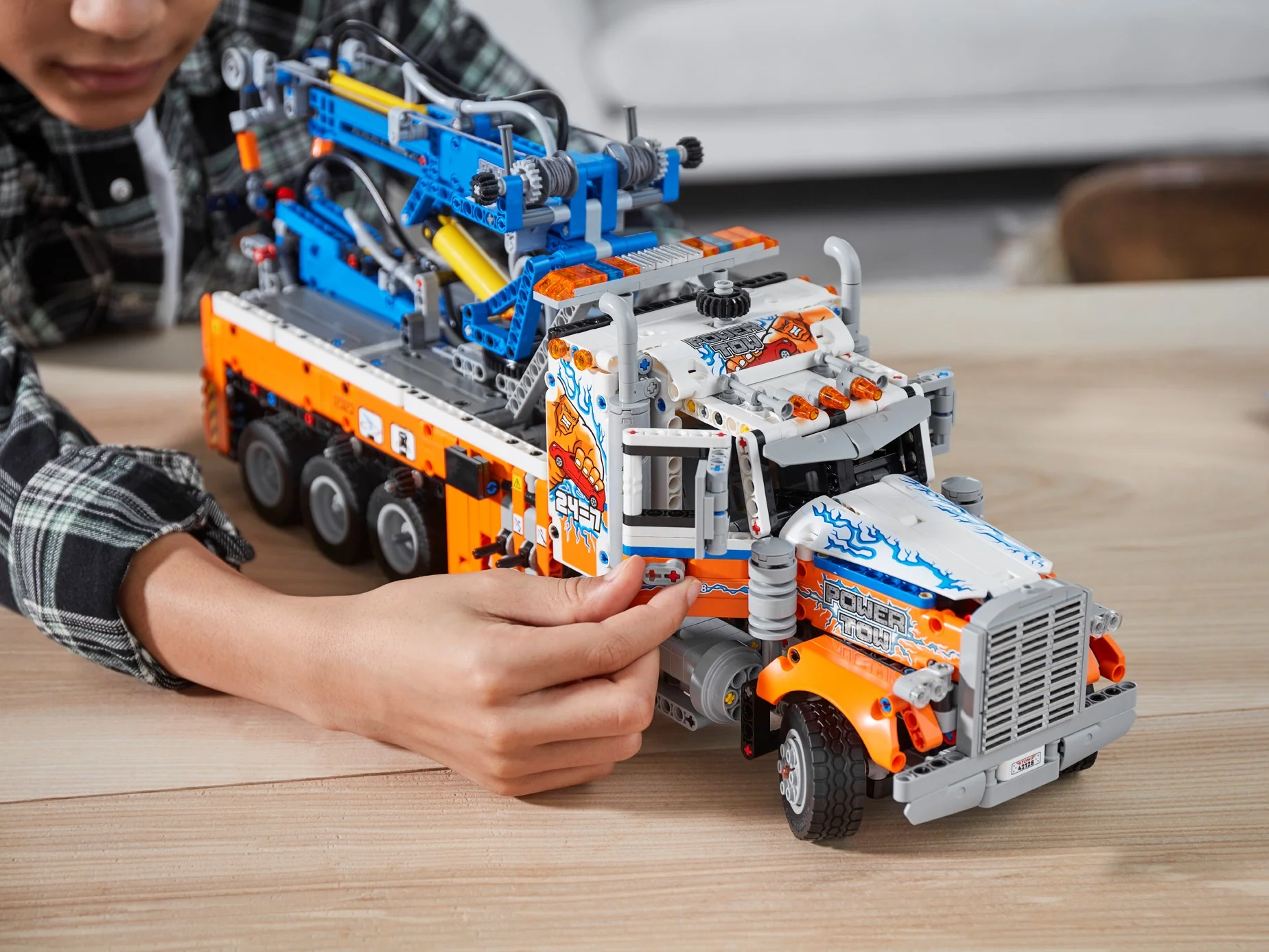 Heavy-Duty Tow Truck - Image 18