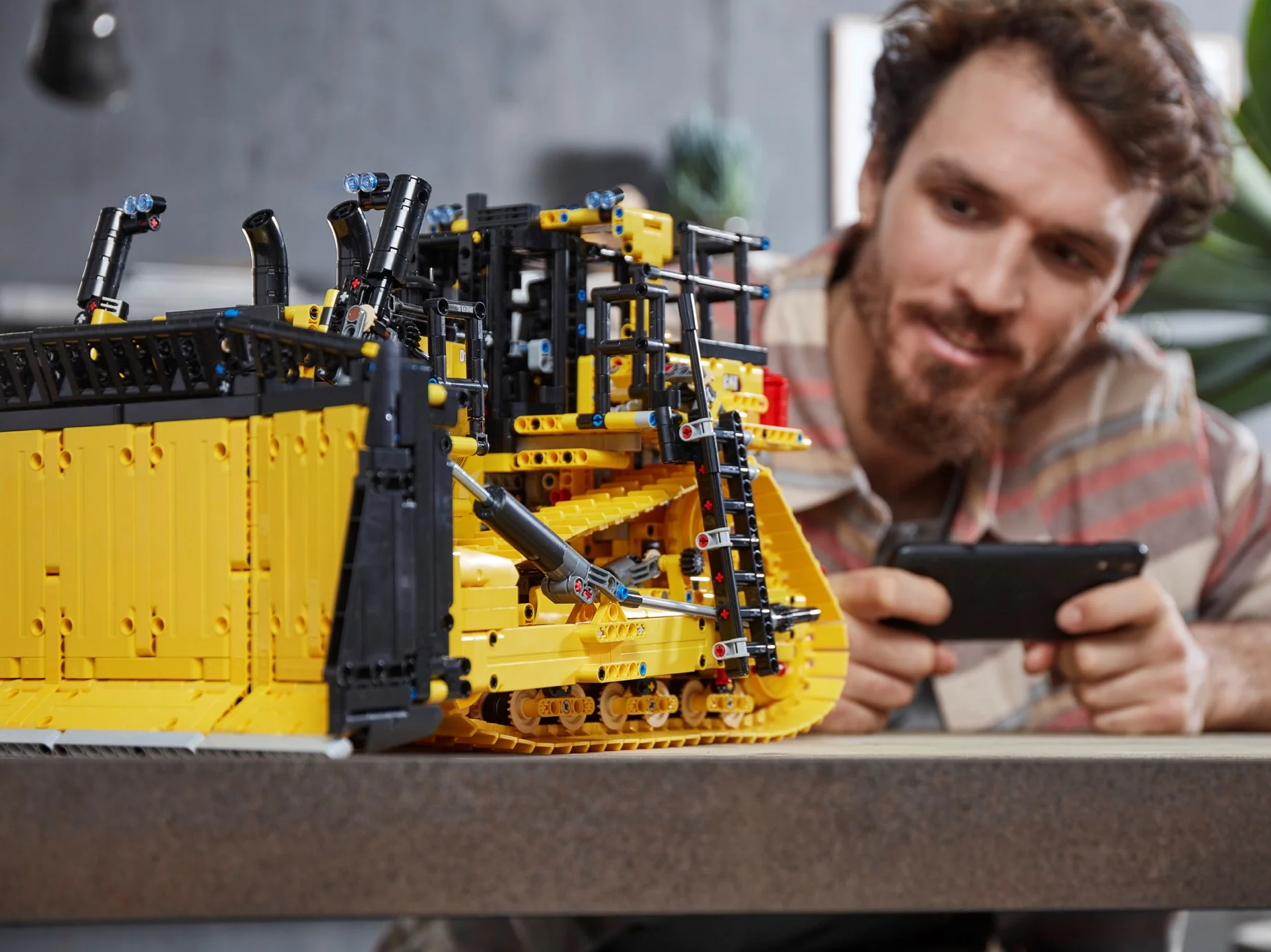 Cat D11 Bulldozer - Image 13