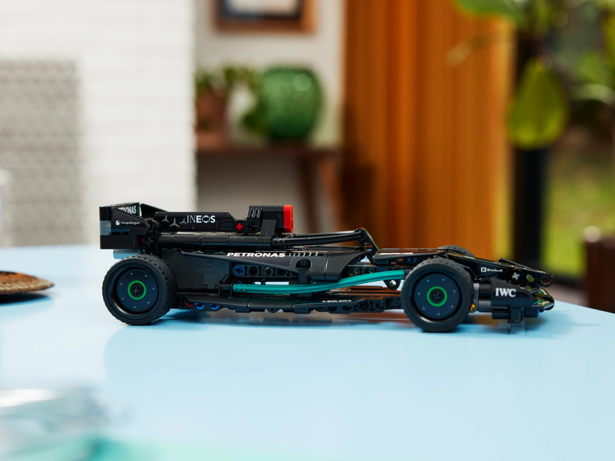 Mercedes-AMG F1 W14 Pull-Back - Image 8