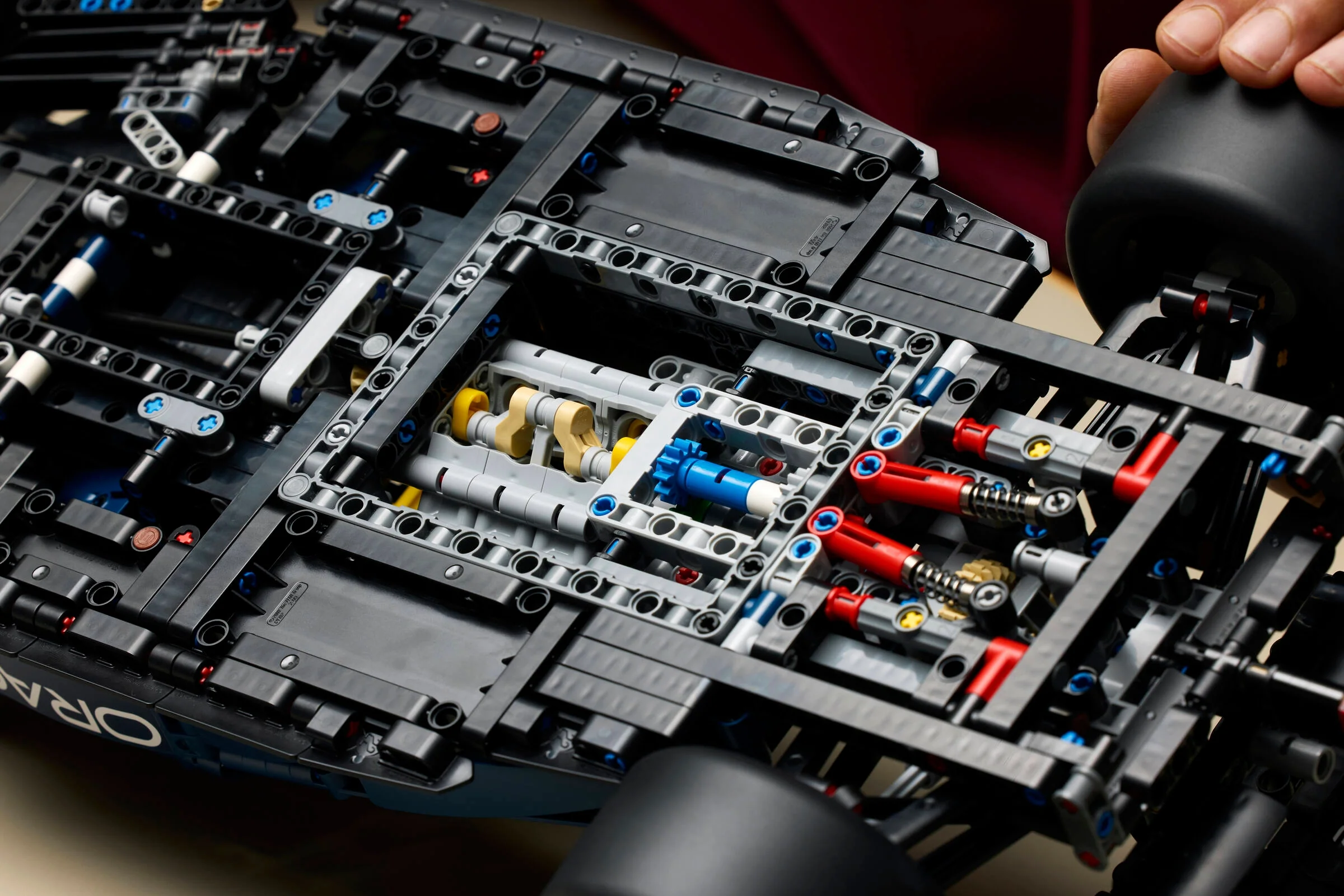 Oracle Red Bull Racing RB20 F1 Car - Image 11