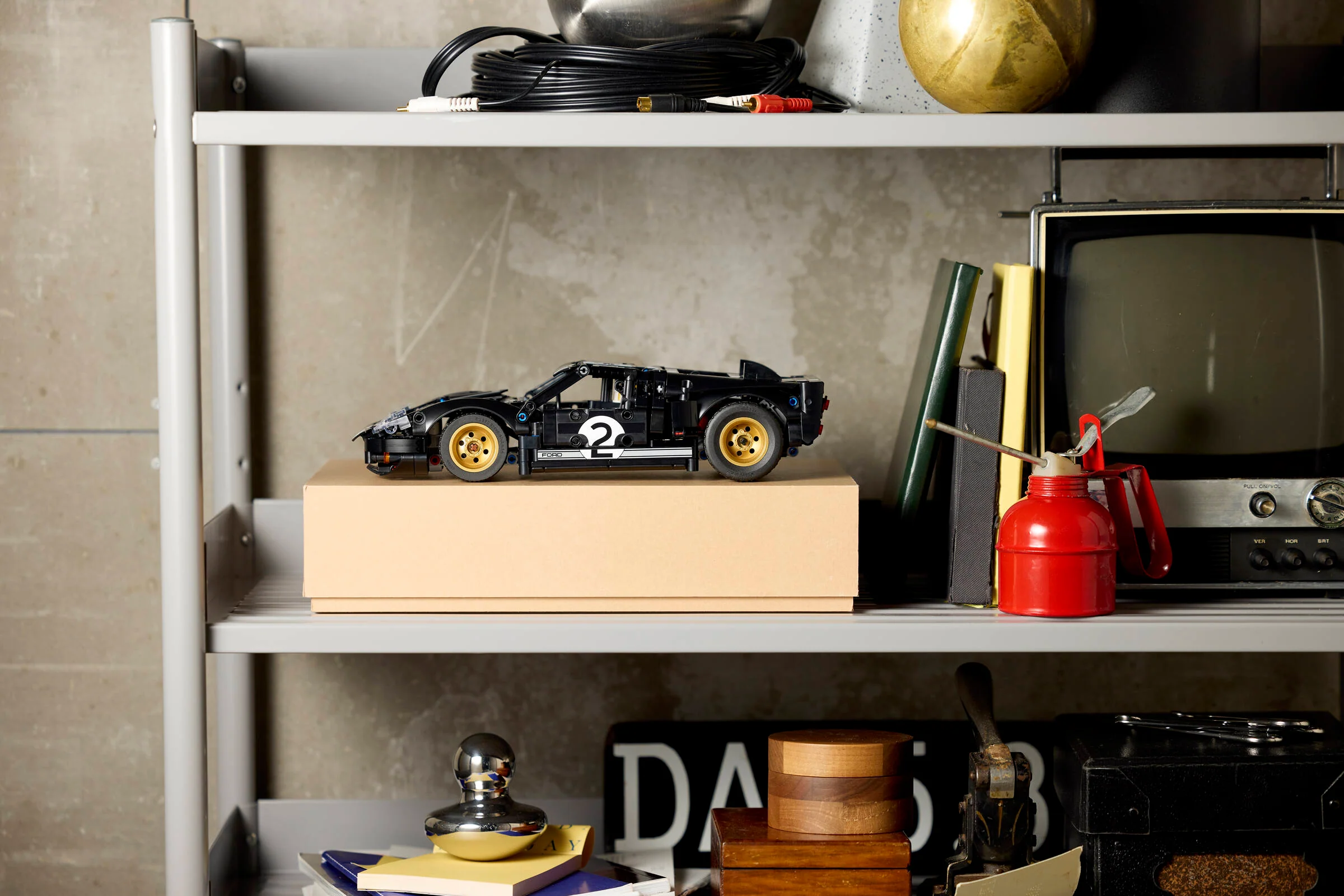 1966 Ford GT40 MKII Race Car - Image 10