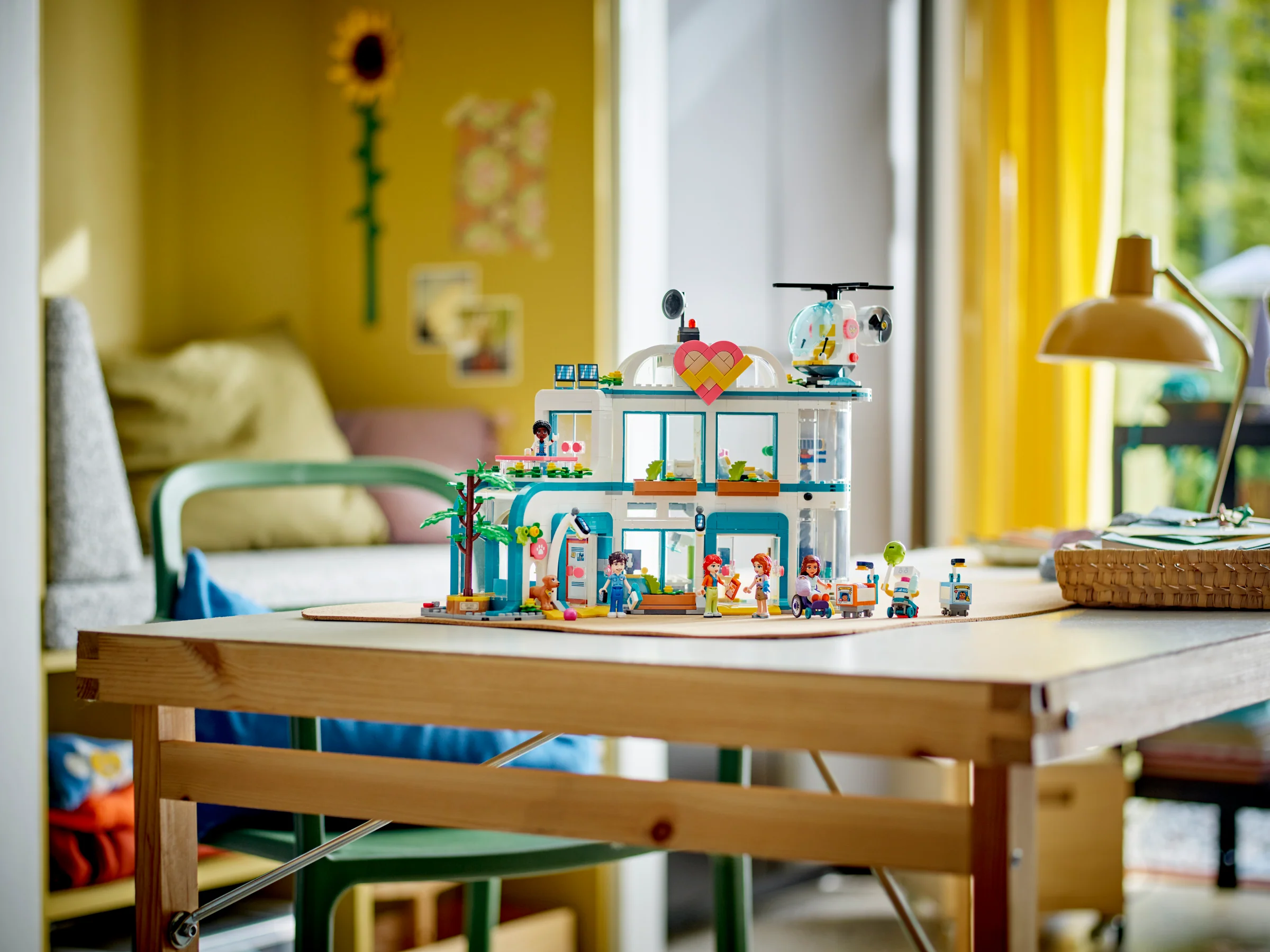 Heartlake City Hospital - Image 12