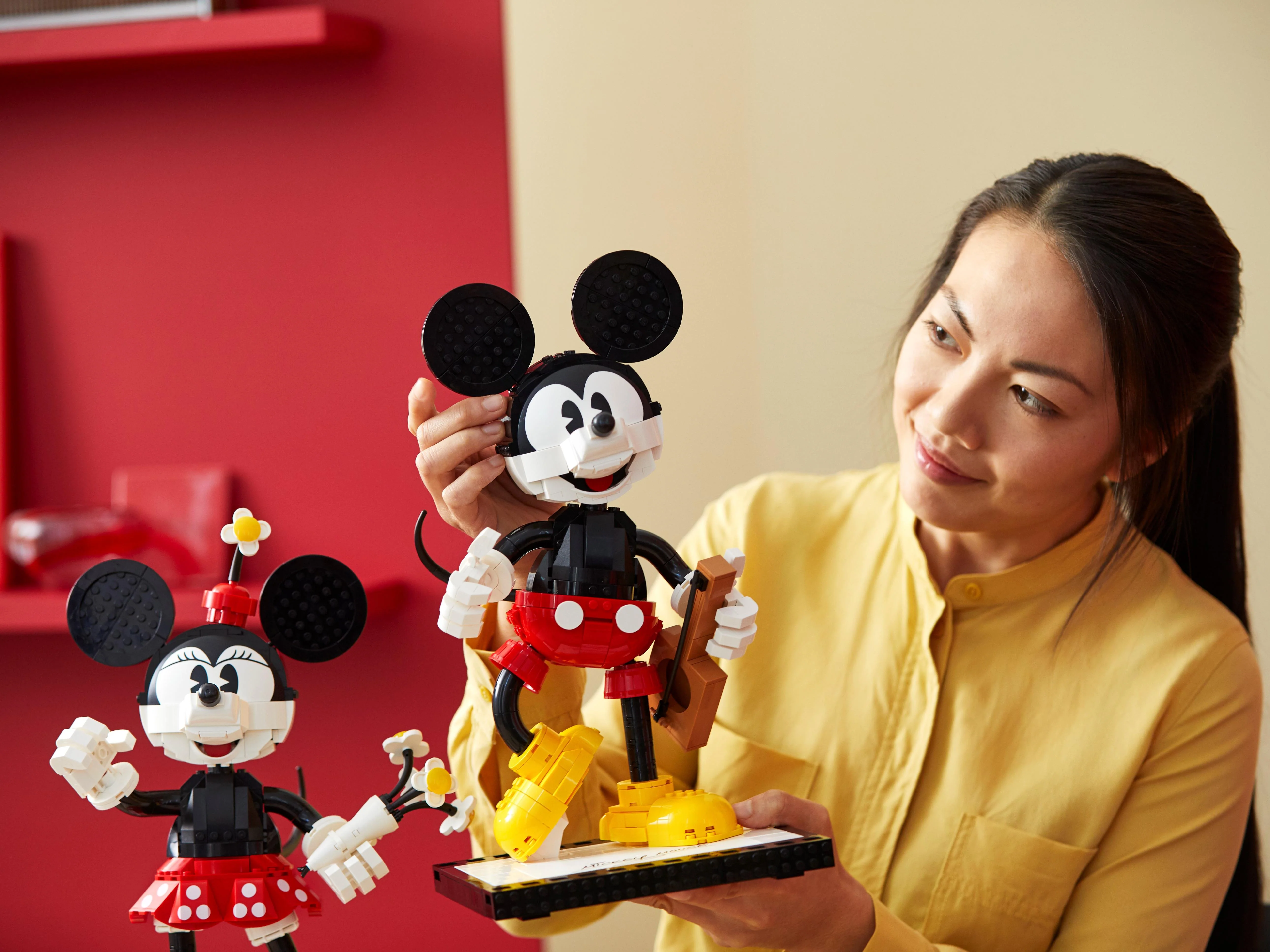 Mickey Mouse and Minnie Mouse - Image 18