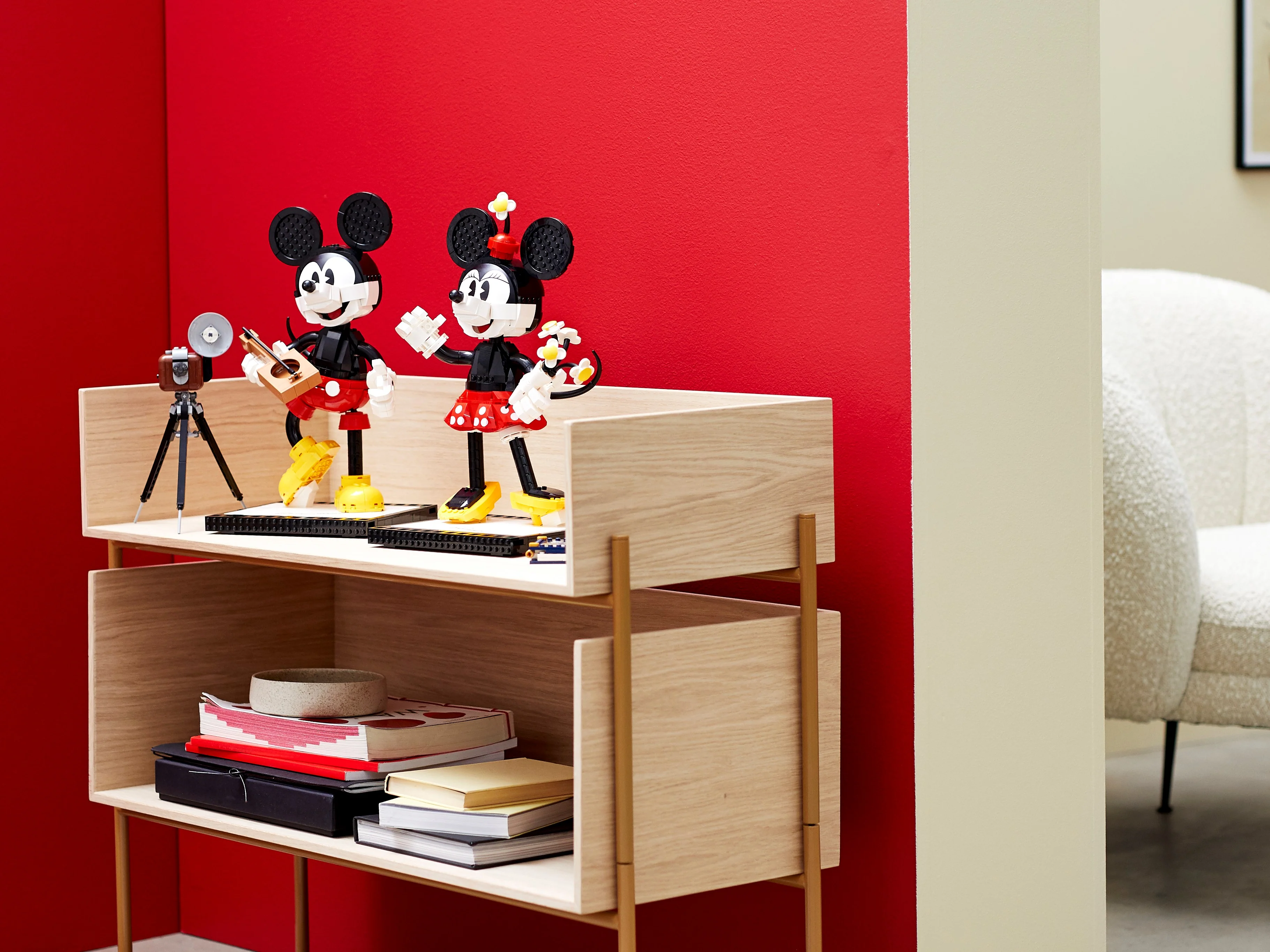 Mickey Mouse and Minnie Mouse - Image 29