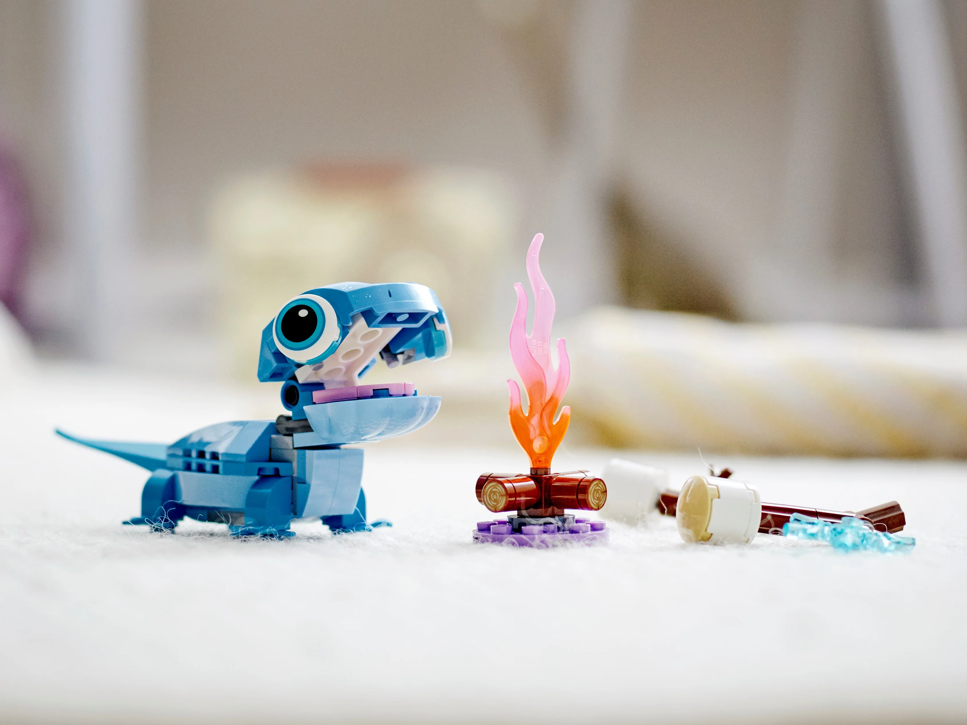 Bruni the Salamander Buildable Character - Image 10