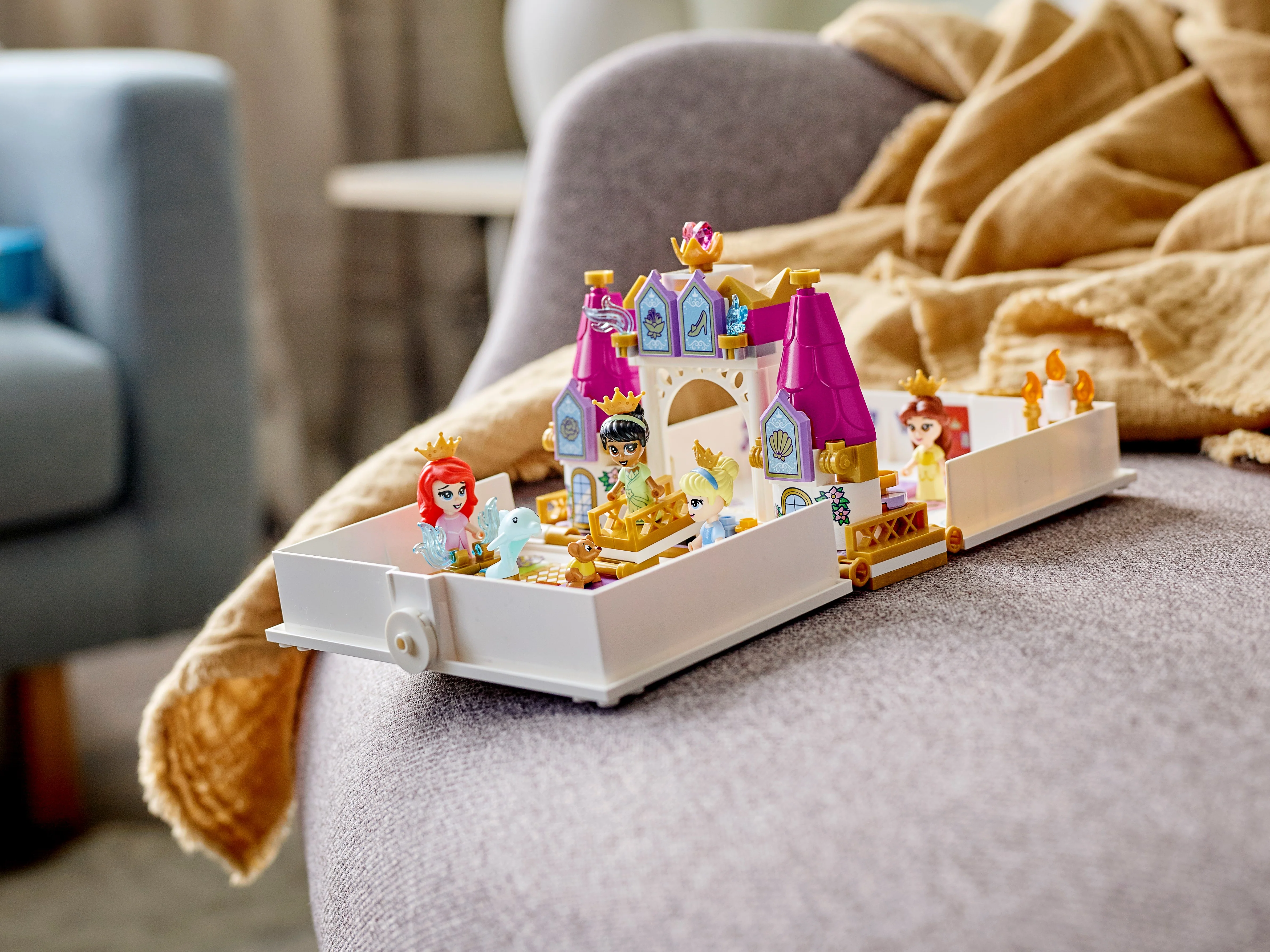 Ariel, Belle, Cinderella and Tiana's Storybook Adventures - Image 15