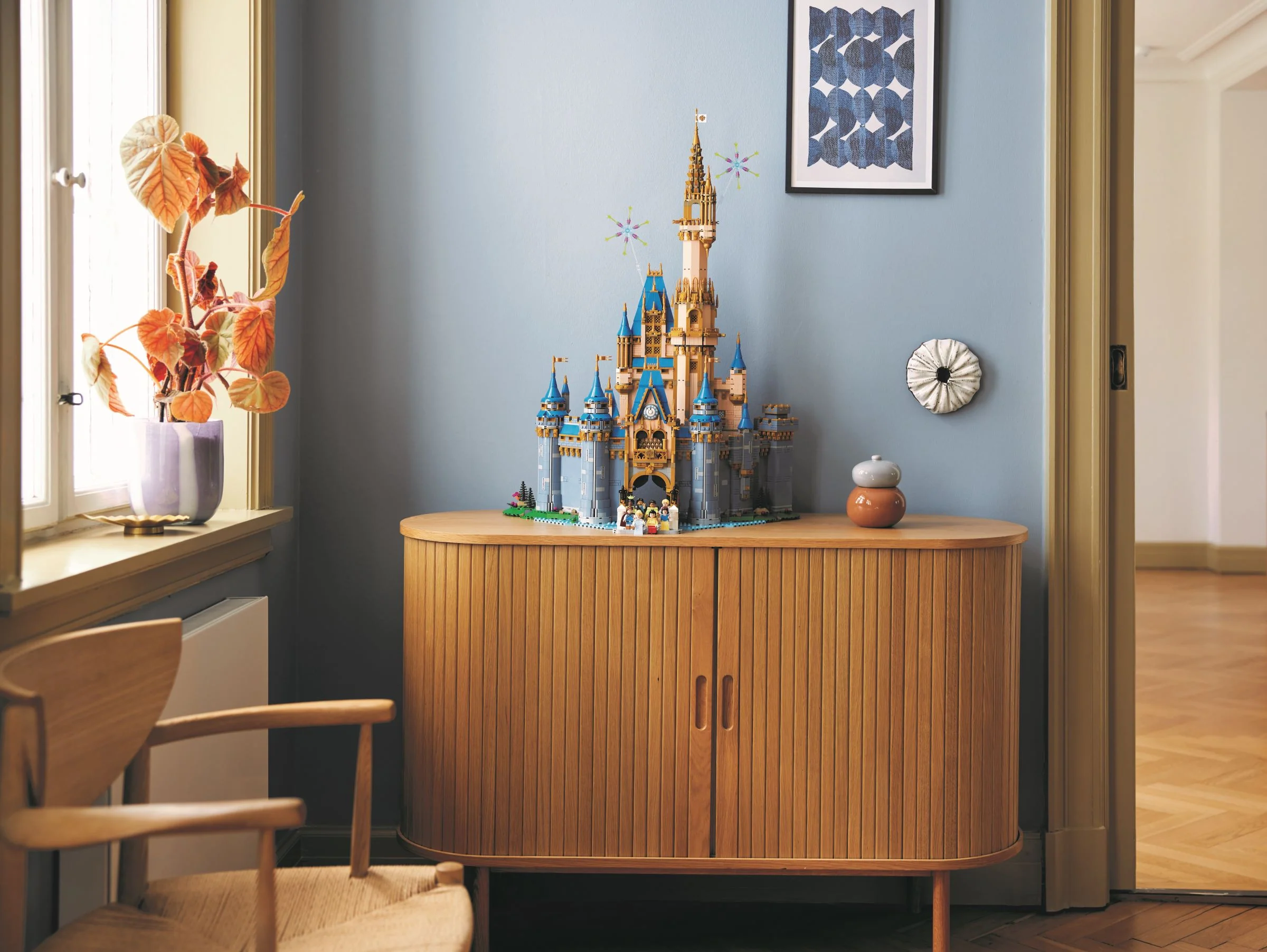 Disney Castle - Image 13