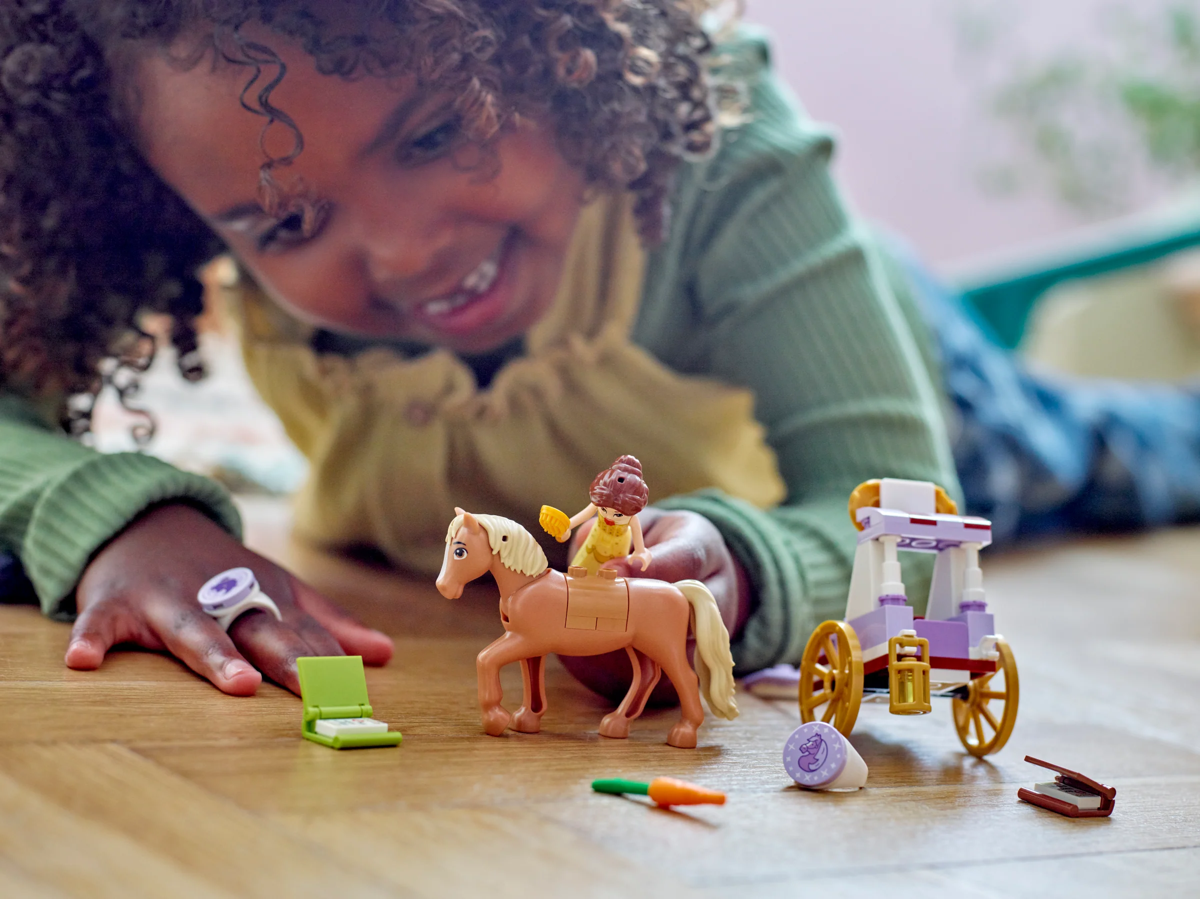 Belle's Storytime Horse Carriage - Image 8