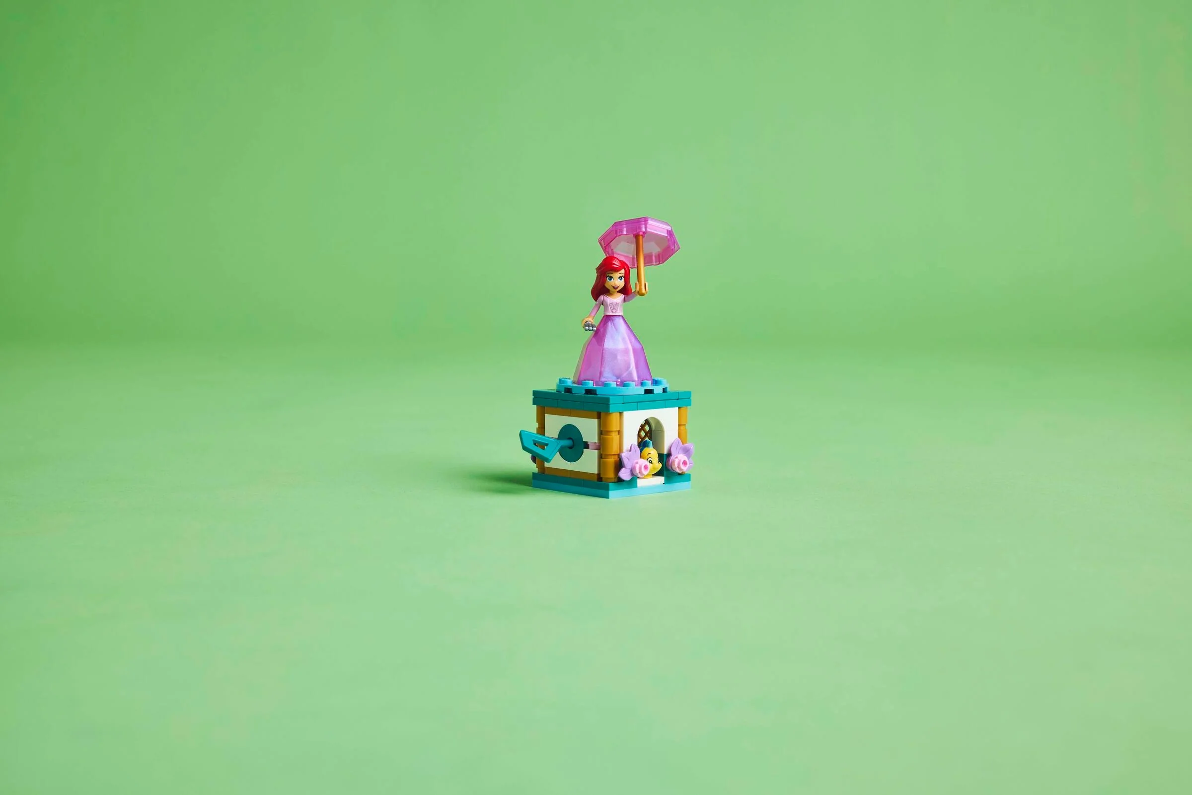 Twirling Ariel - Image 8