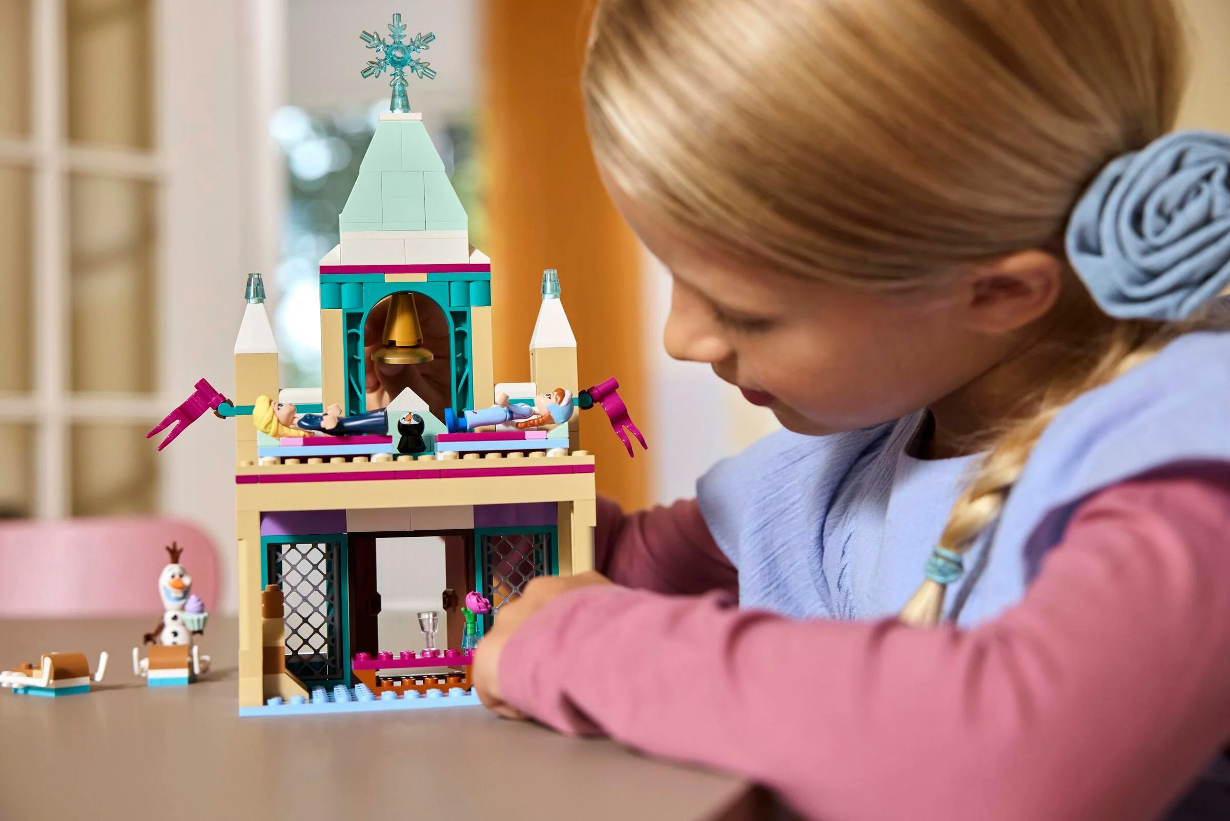 Arendelle Frozen Castle - Image 7