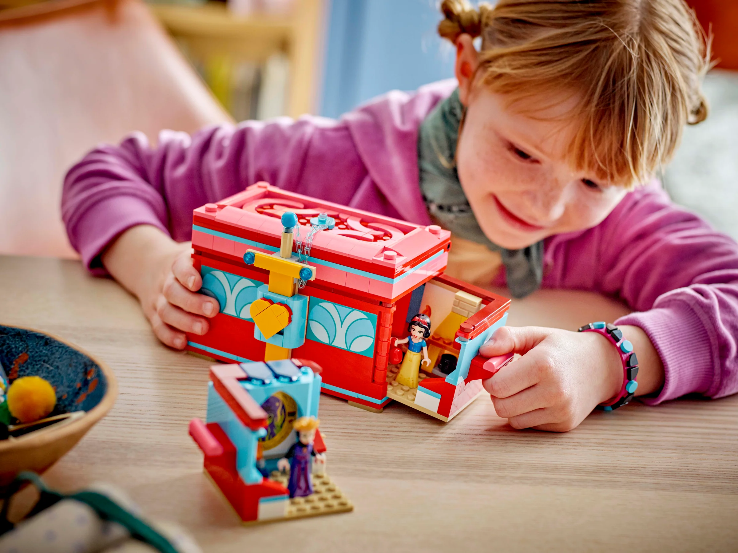 Snow White's Jewellery Box - Image 9
