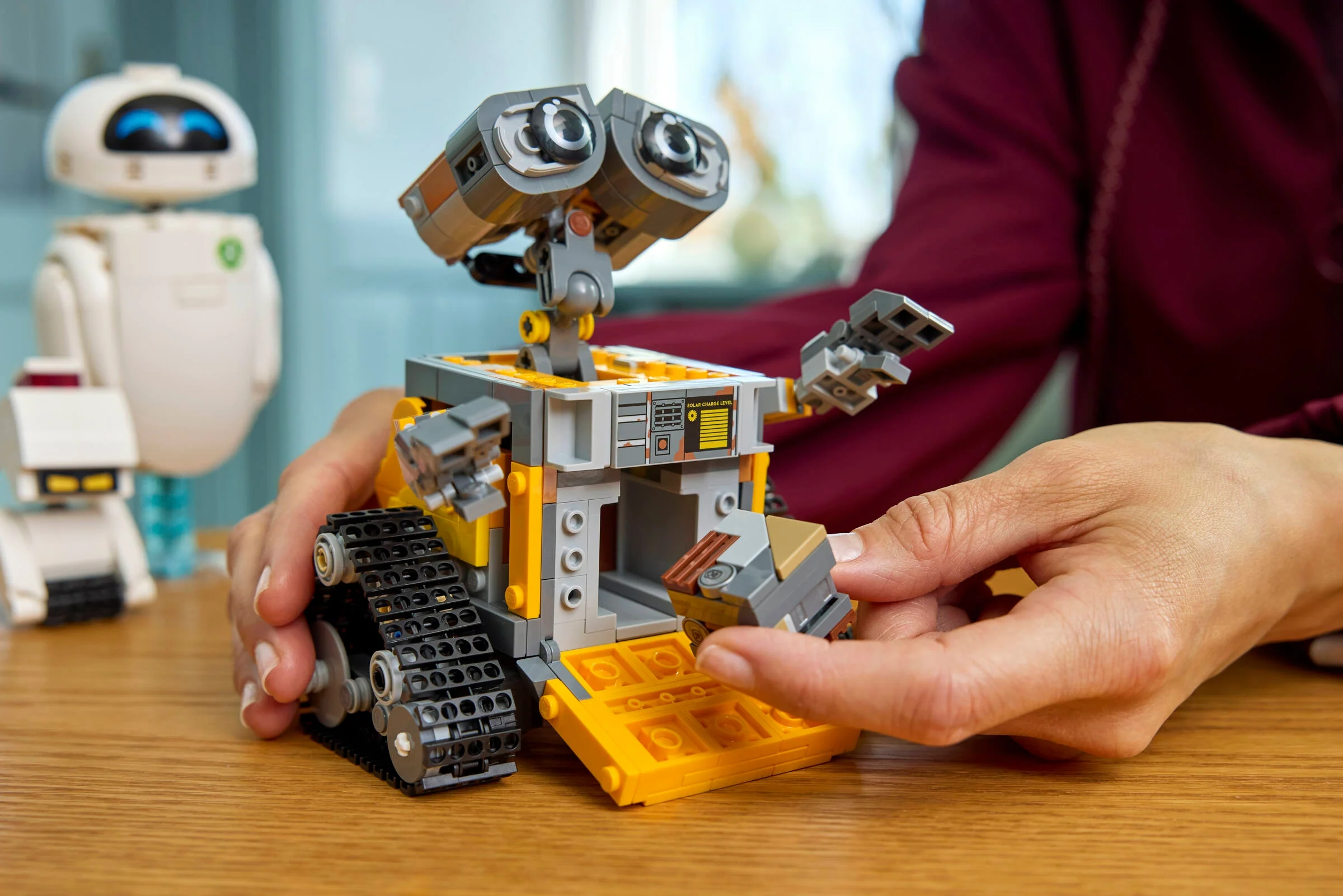 WALL-E and EVE - Image 12