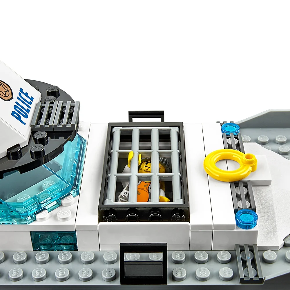 Police Patrol Boat - Image 4