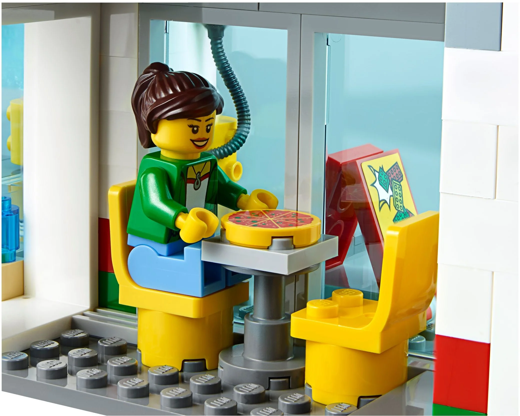 Service Station - Image 10