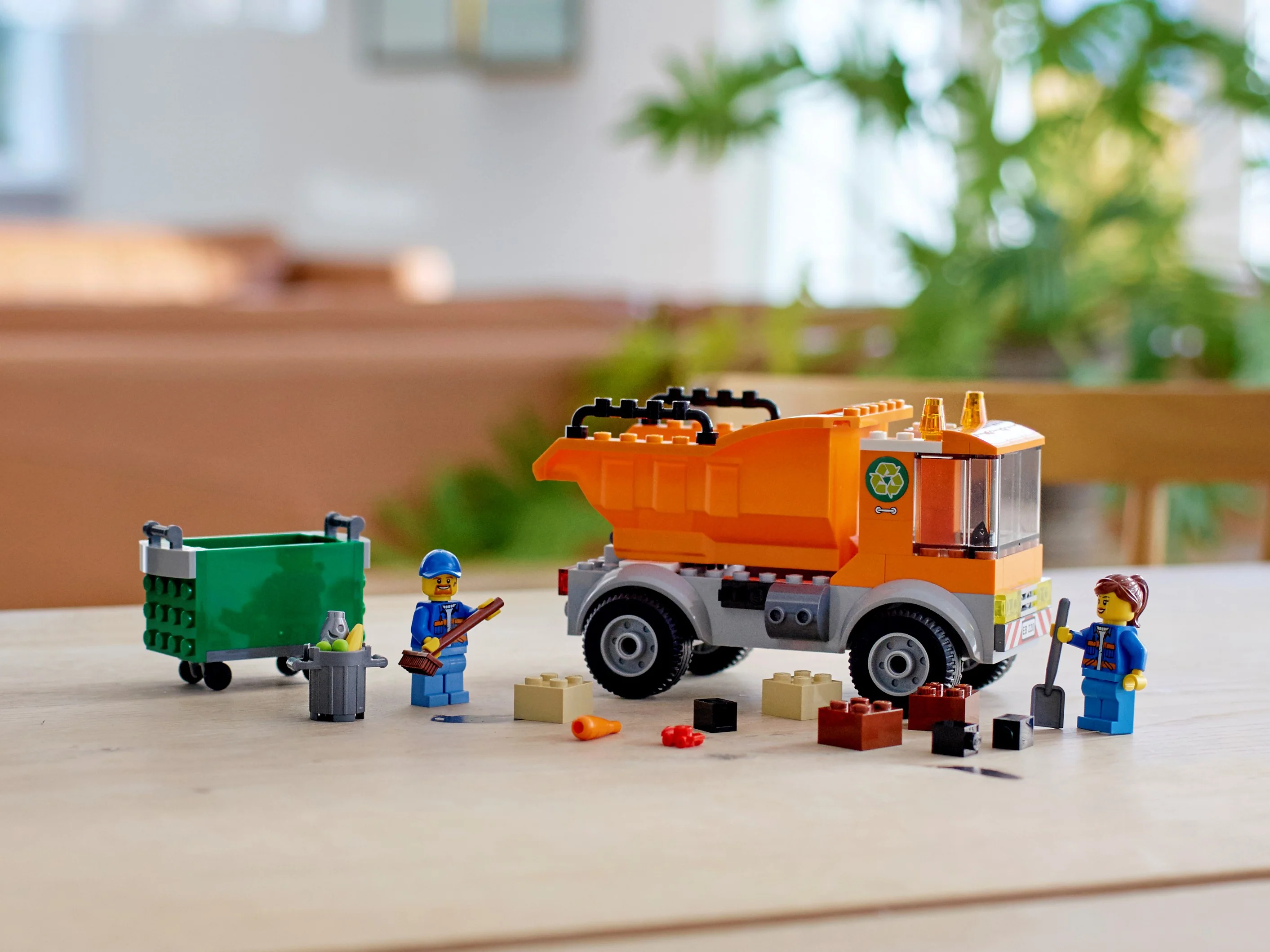 Garbage Truck - Image 9