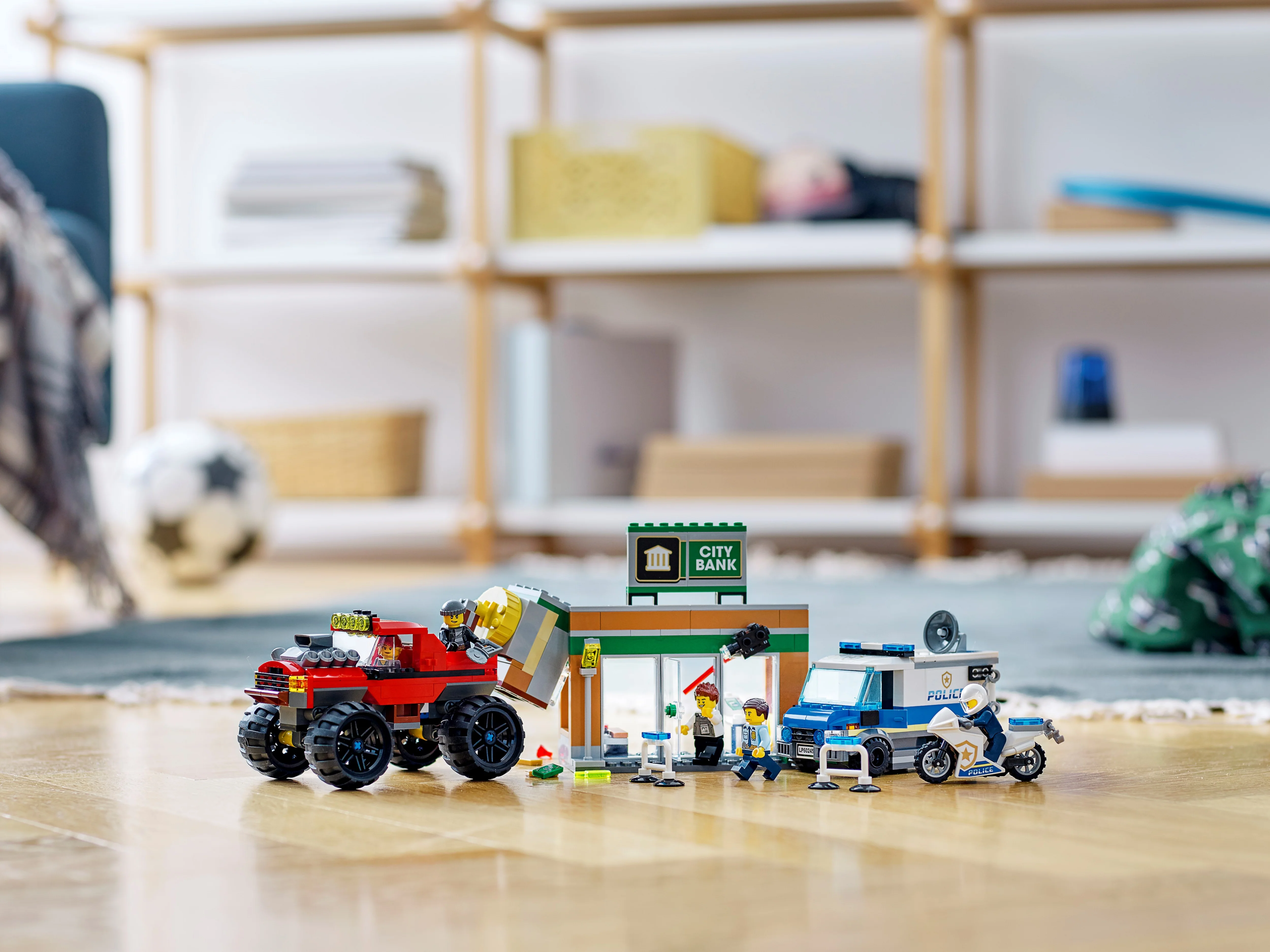 Police Monster Truck Heist - Image 8