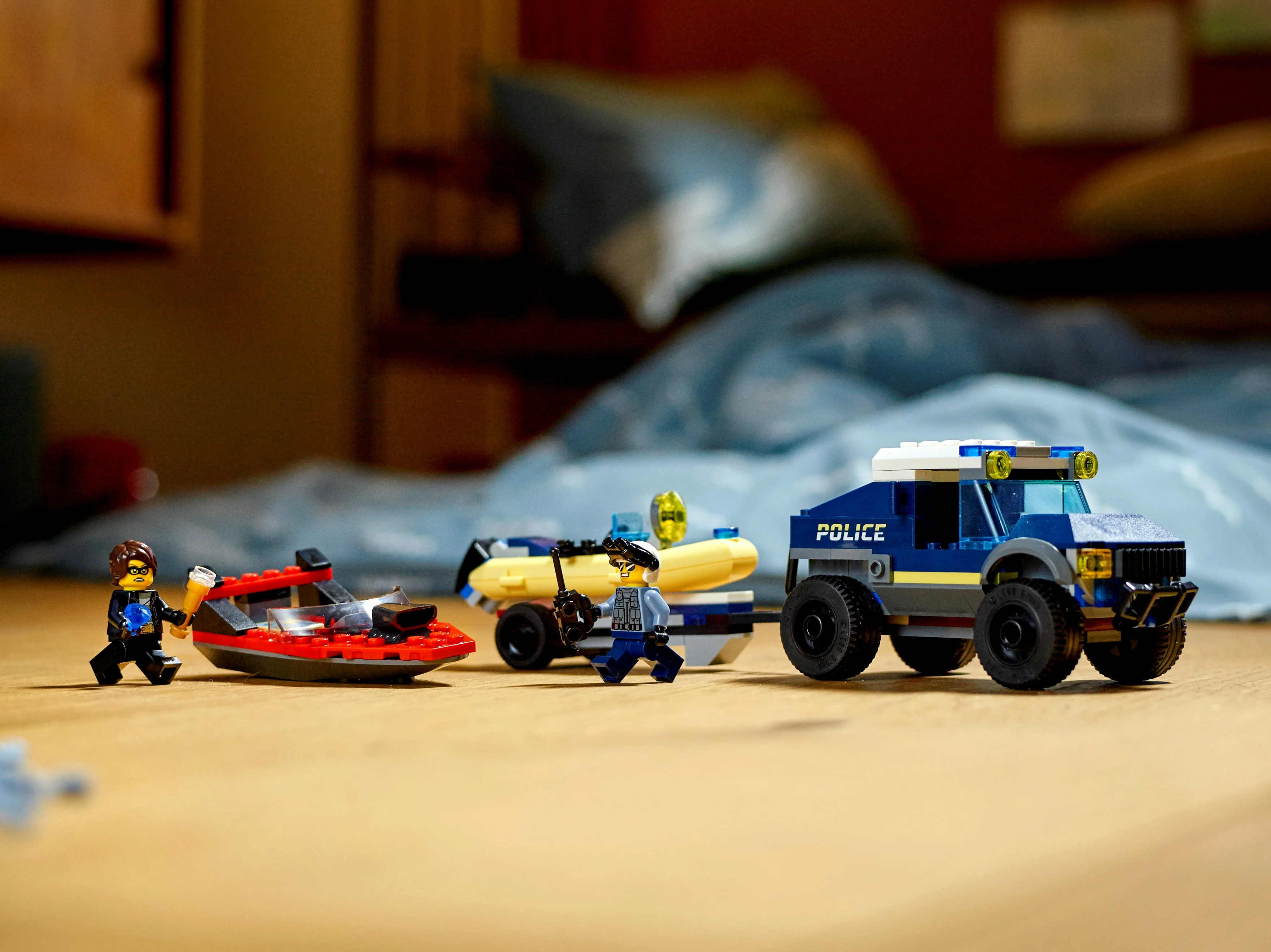 Elite Police Boat Transport - Image 11