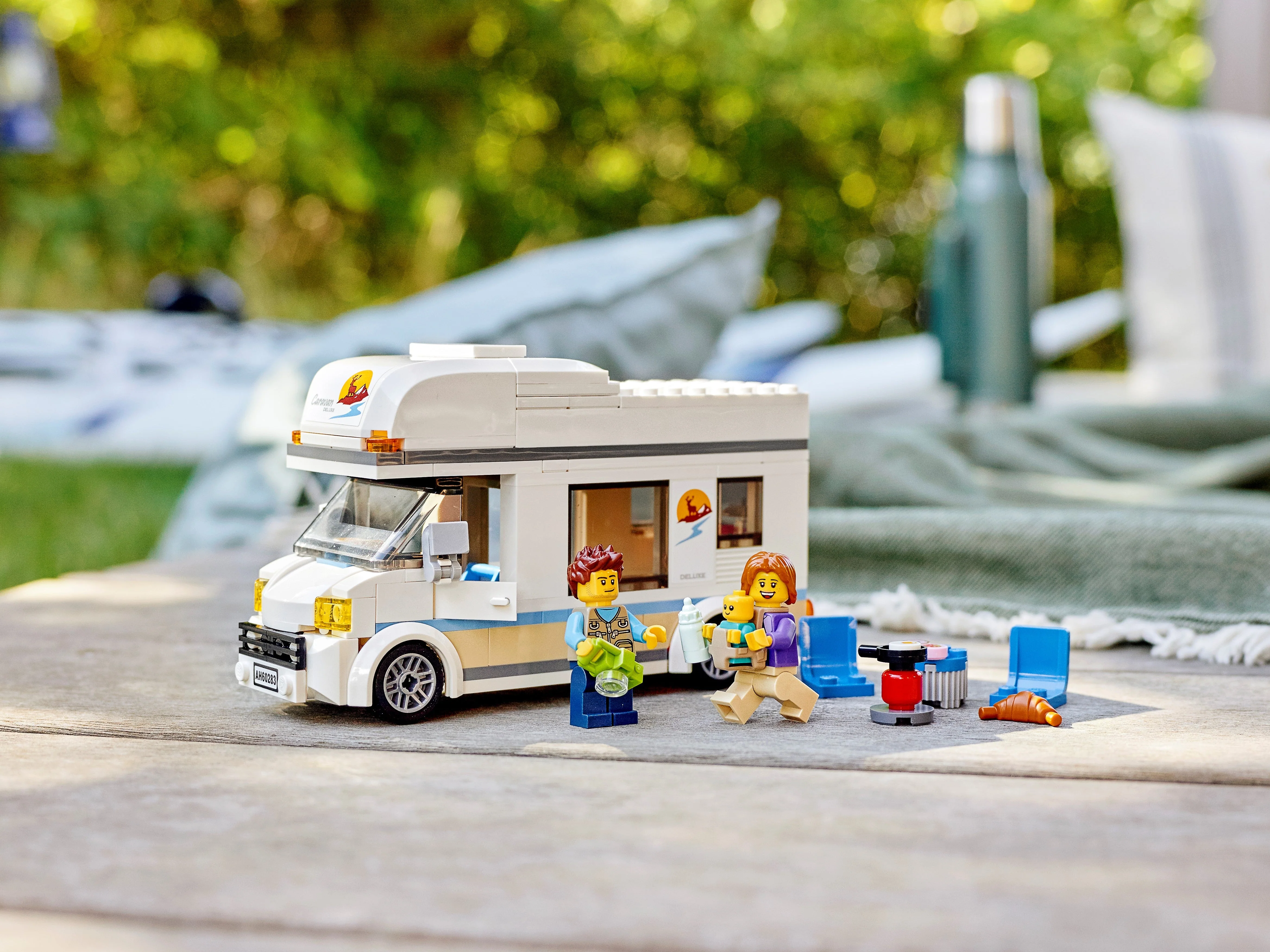 Holiday Camper Van - Image 11