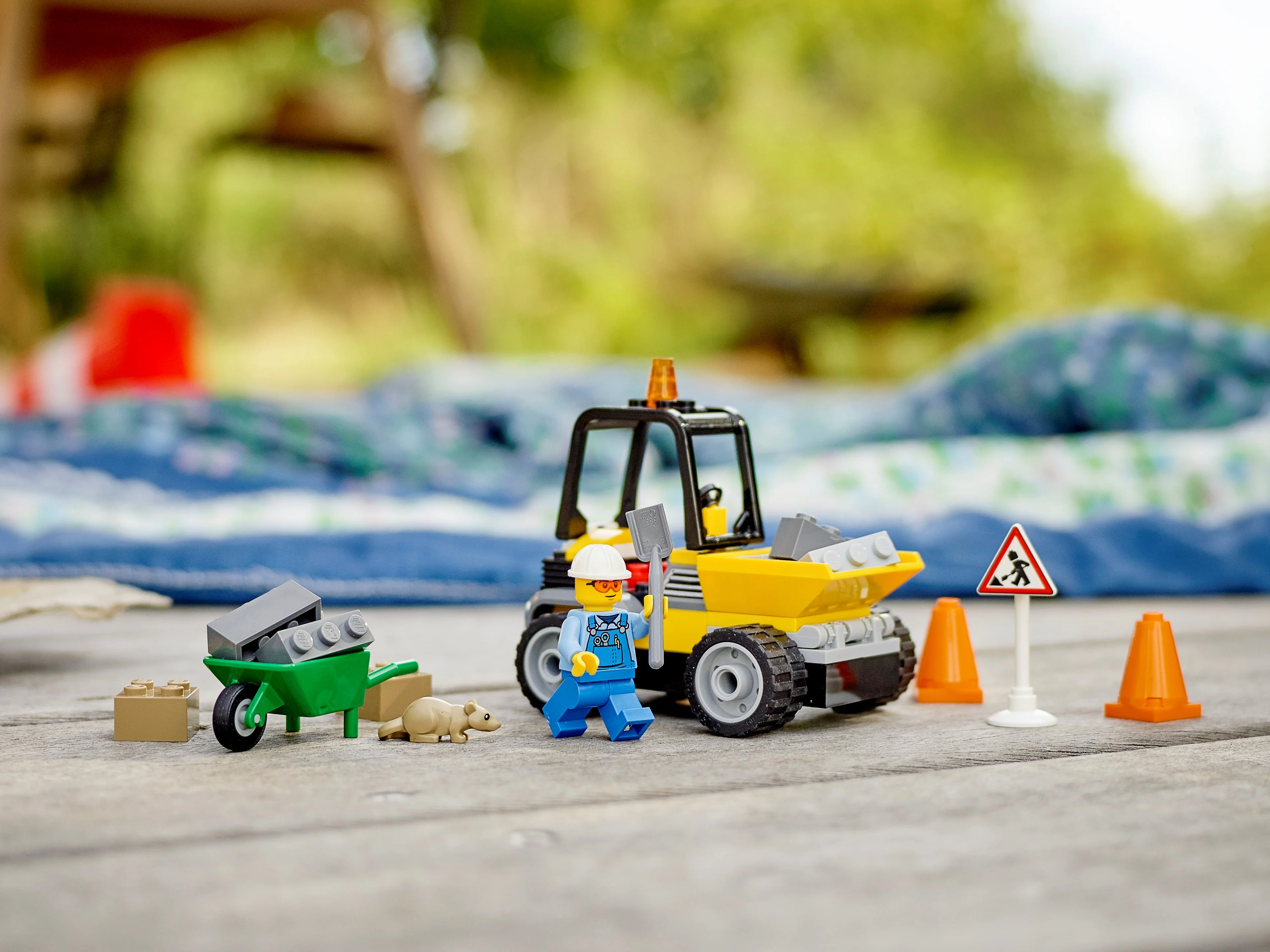 Roadwork Truck - Image 10