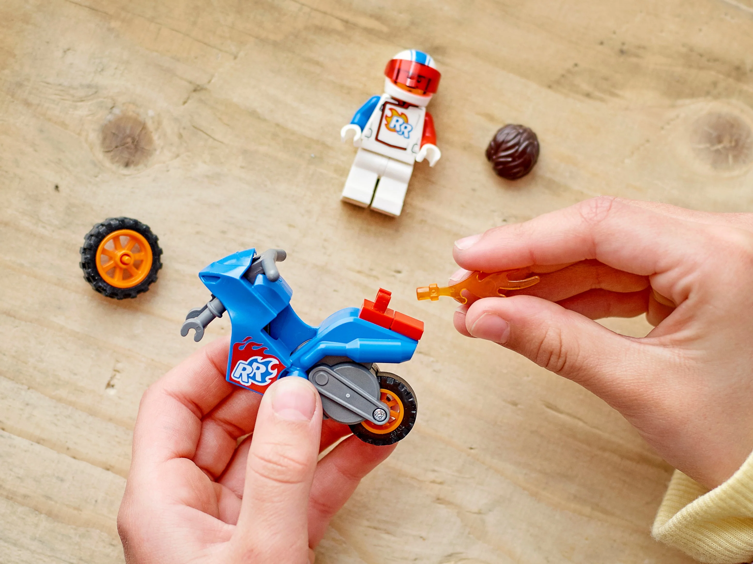Rocket Stunt Bike - Image 8