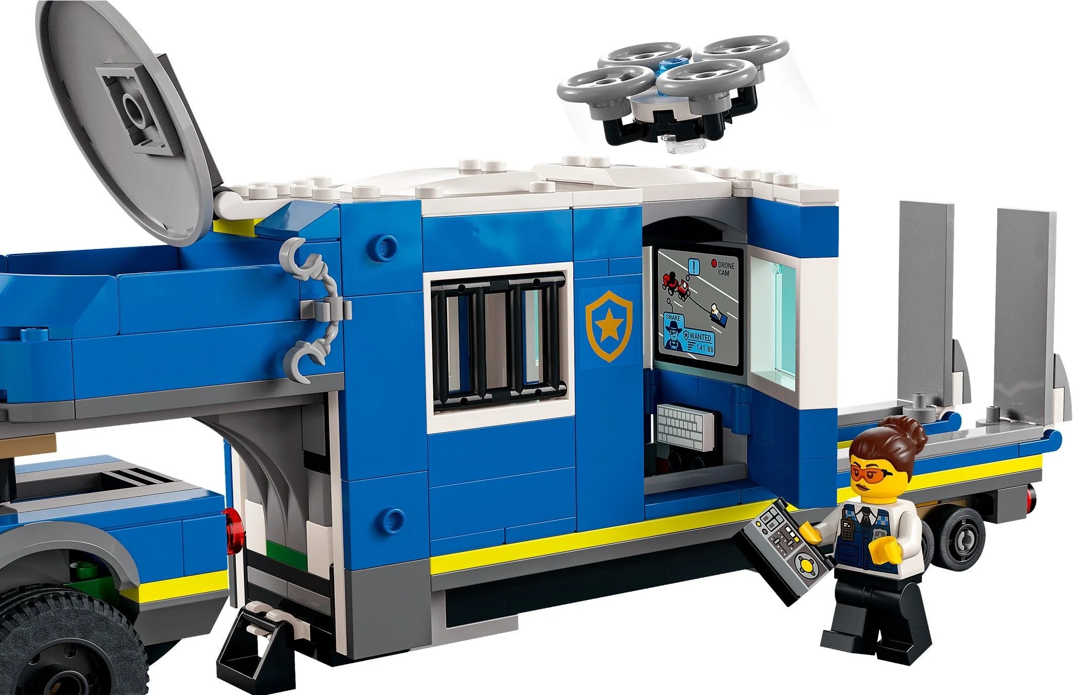 Police Mobile Command Truck - Image 3