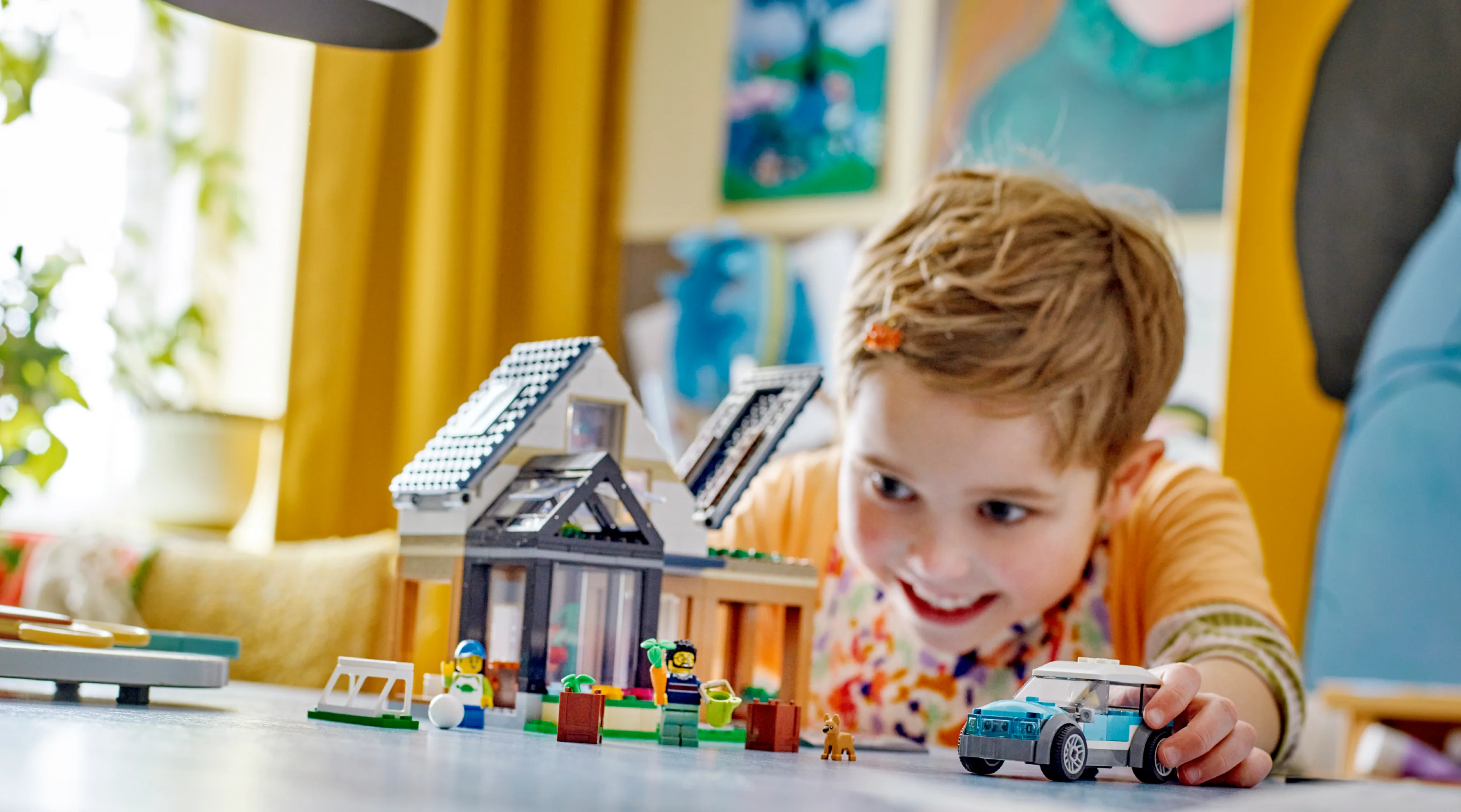 Family House and Electric Car - Image 12