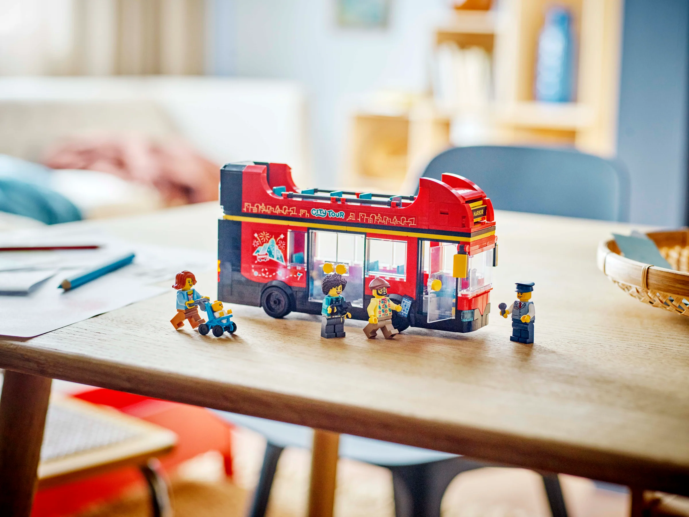 Double-Decker Sightseeing Bus - Image 11