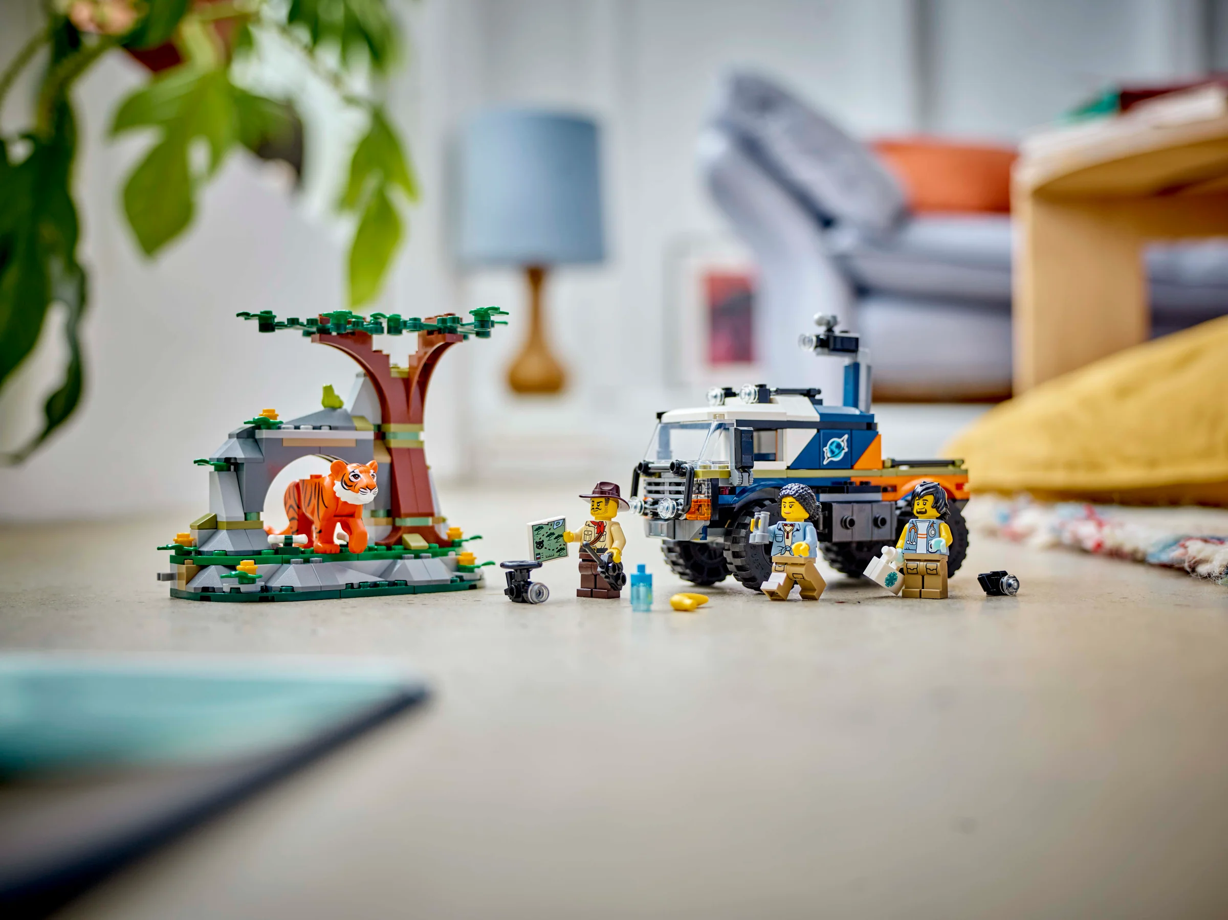 Jungle Explorer Off-Road Truck - Image 9