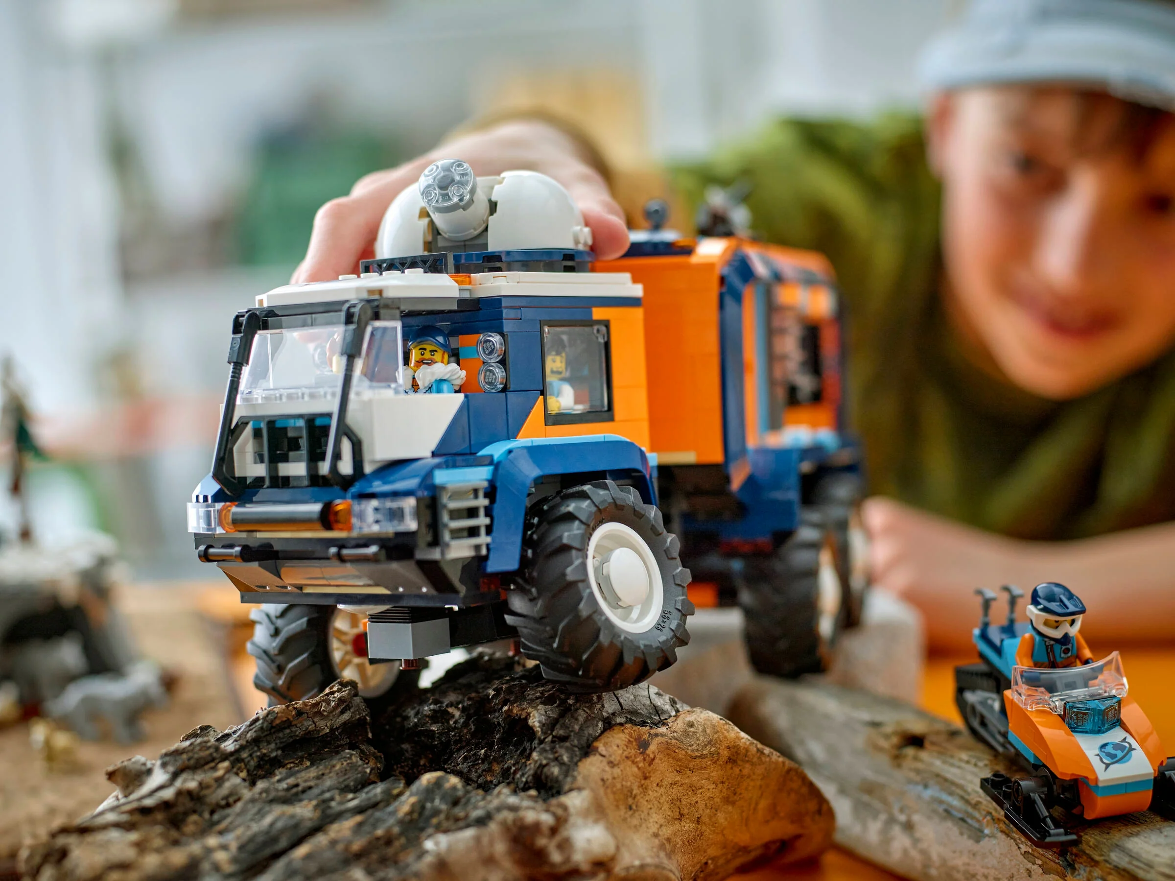 Arctic Truck - Image 7
