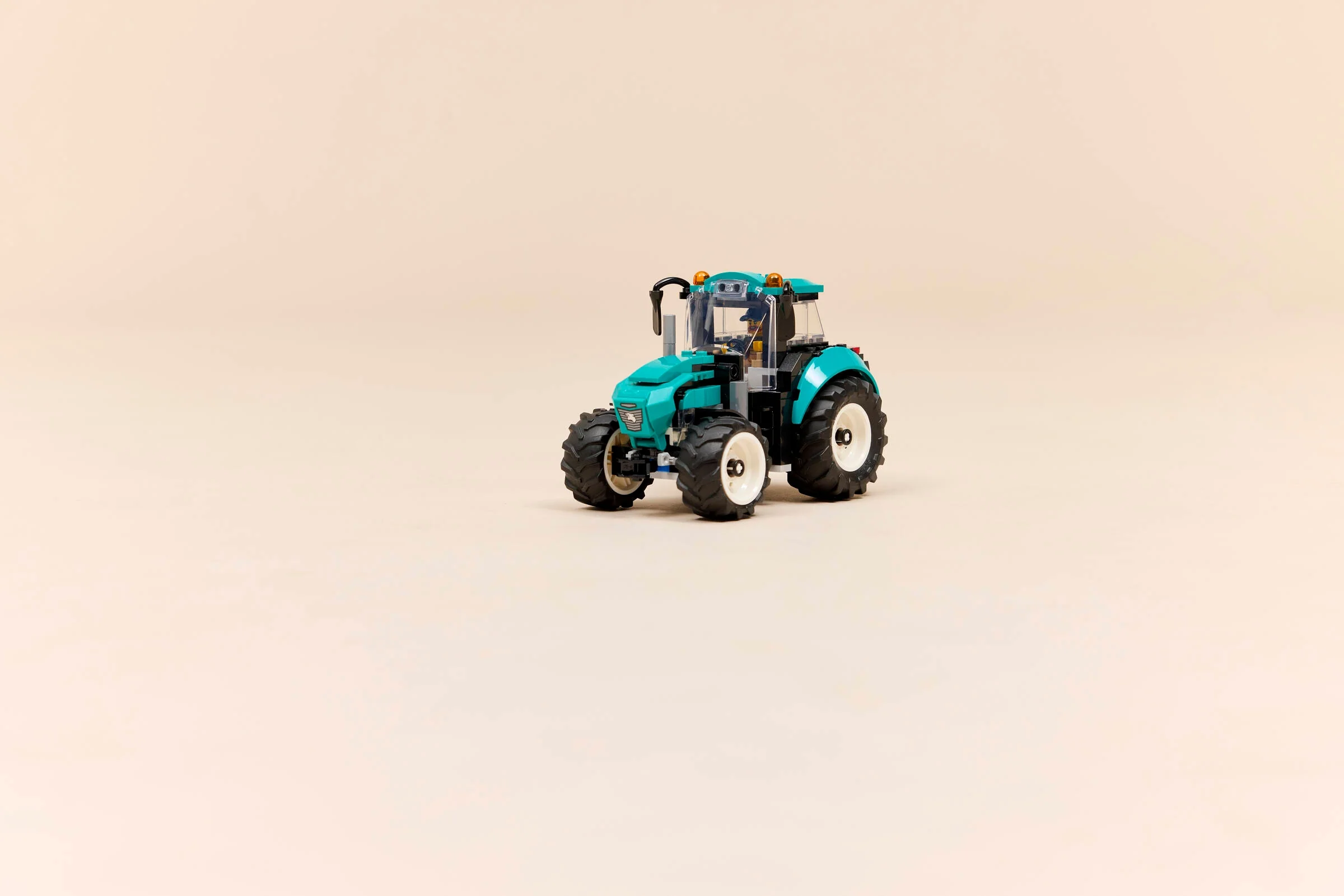 Tractor - Image 8
