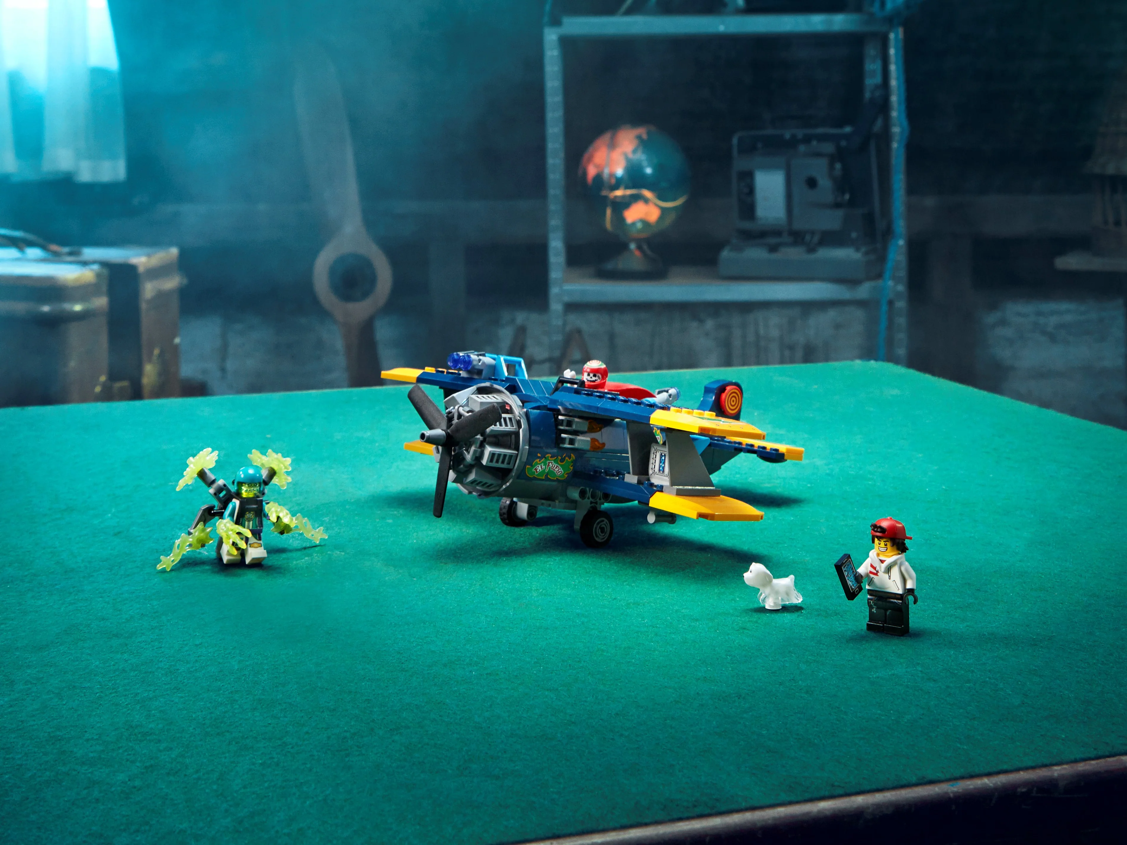 El Fuego's Stunt Plane - Image 9