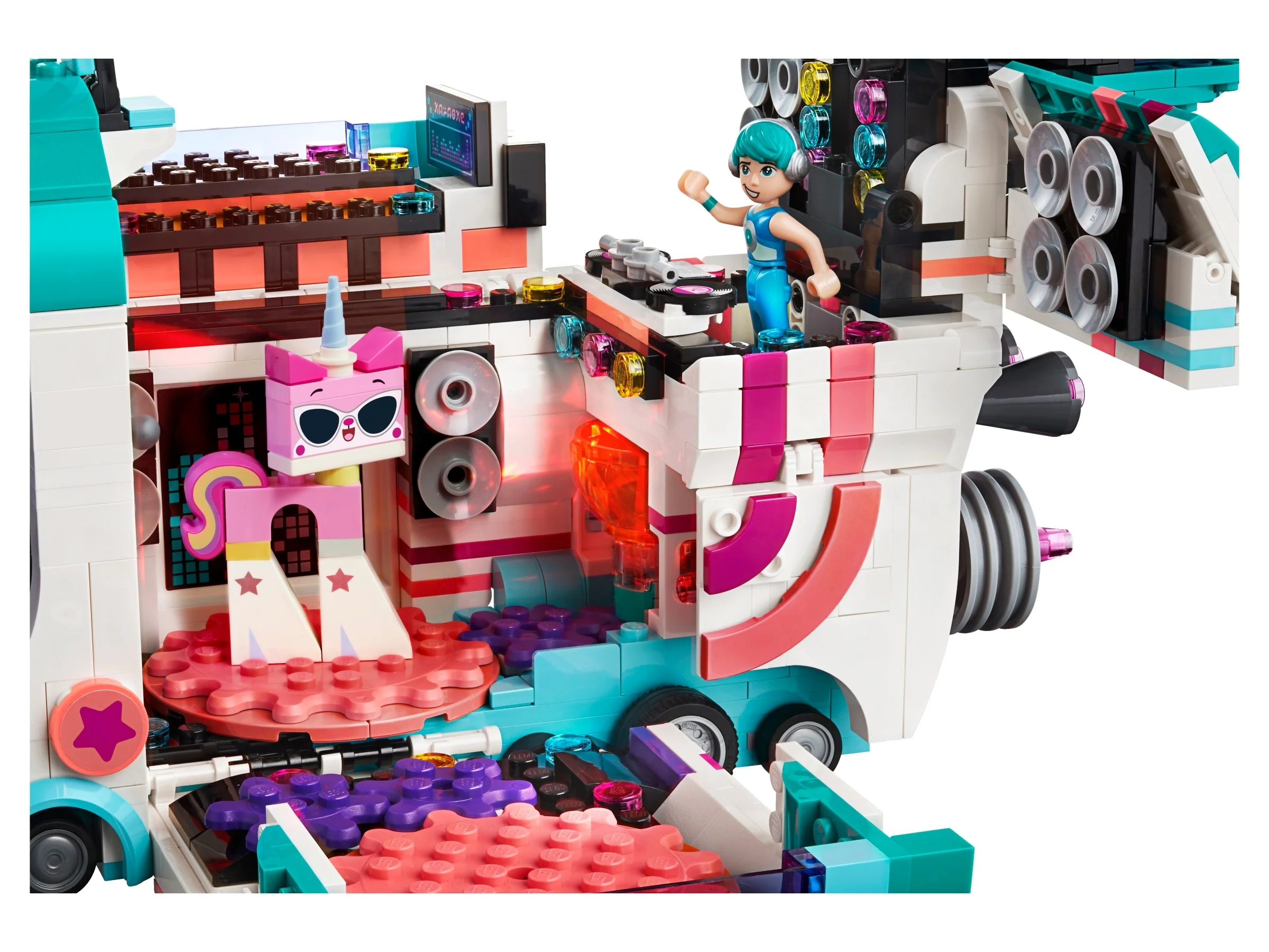 Pop-Up Party Bus - Image 10