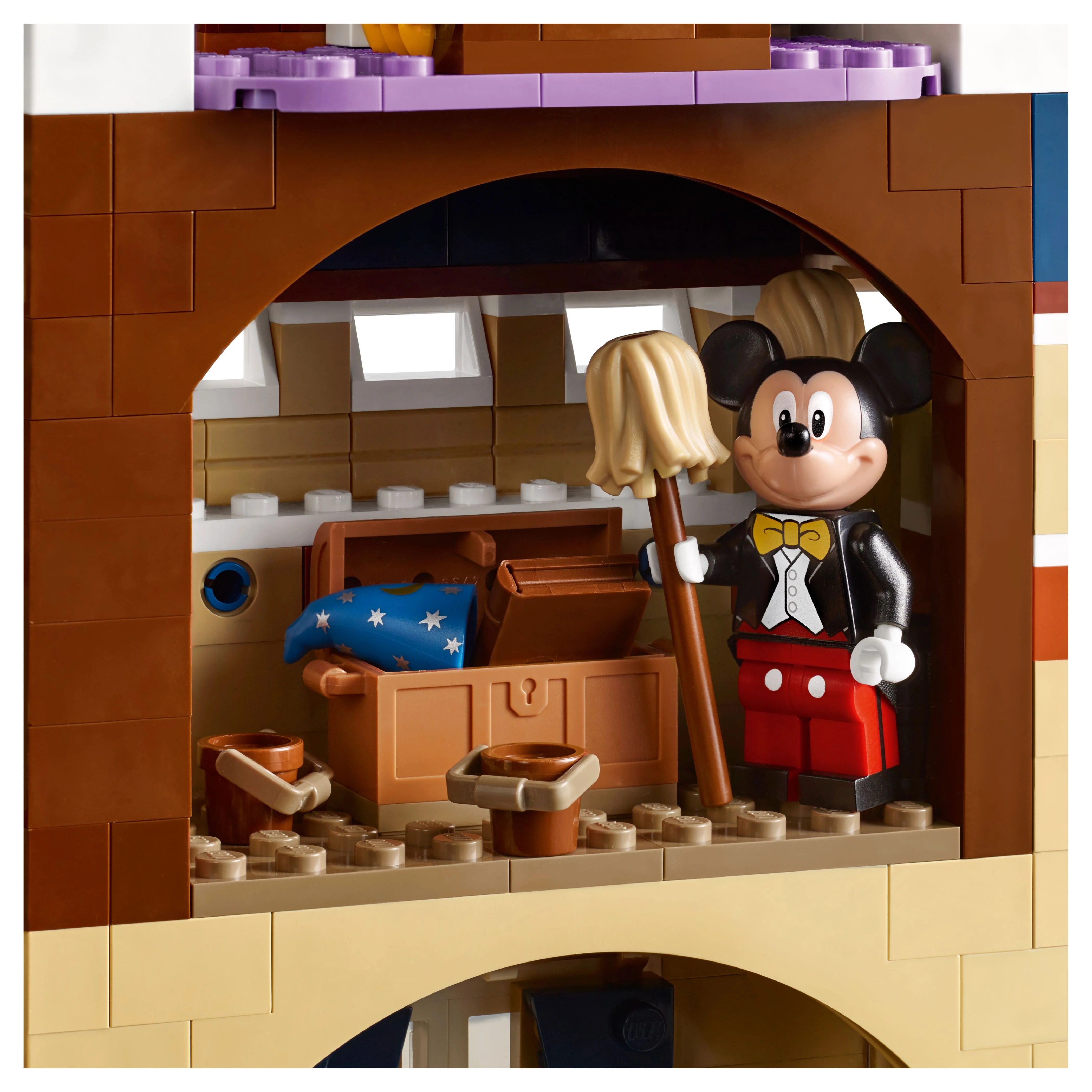 Disney Castle - Image 5