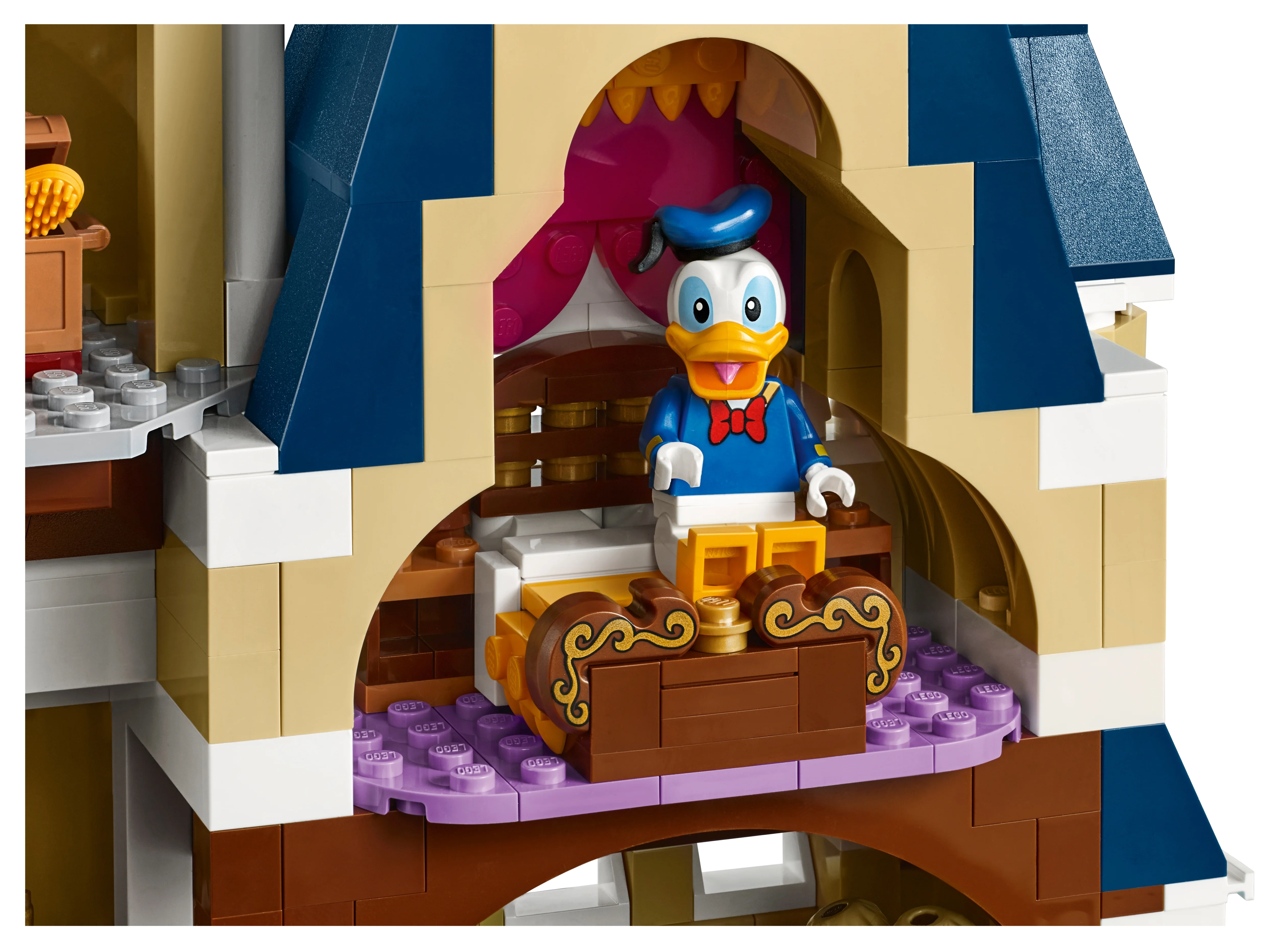 Disney Castle - Image 6