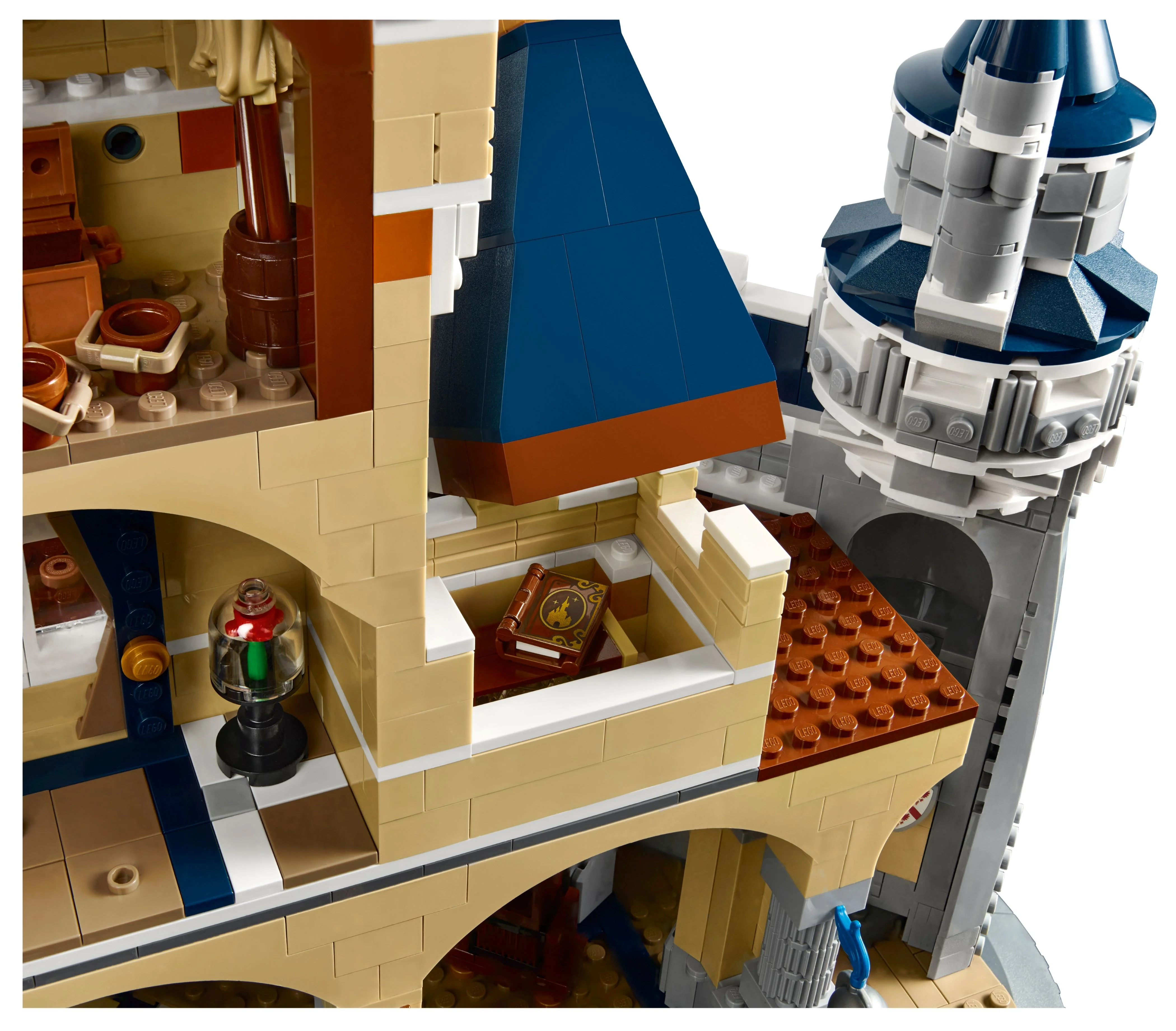 Disney Castle - Image 7