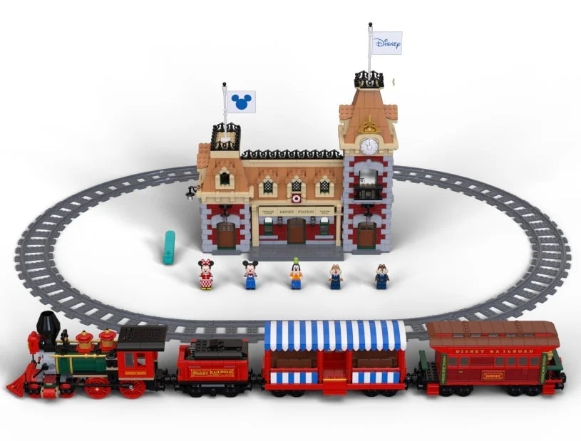 Disney Train and Station - Image 11