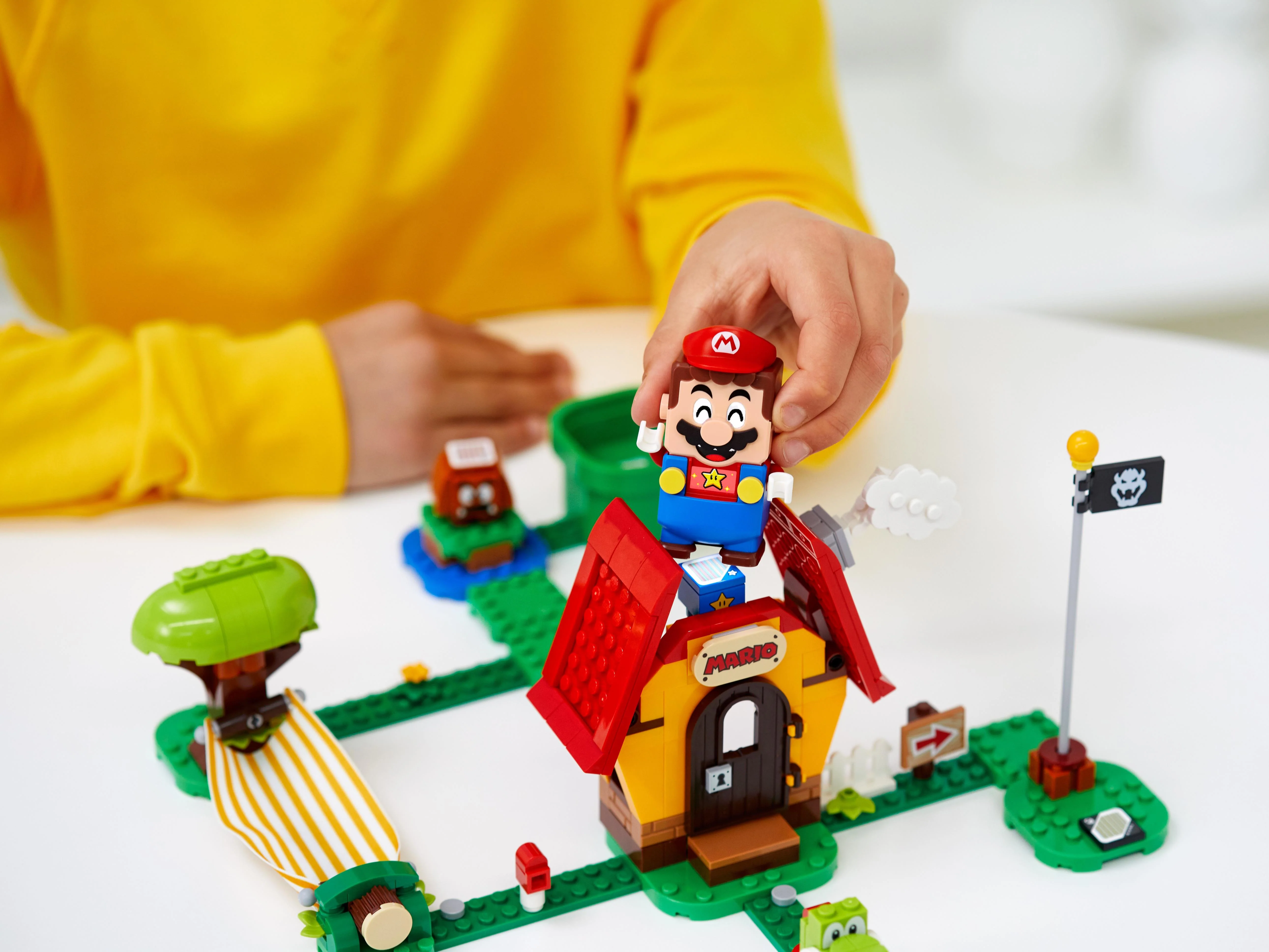 Mario's House & Yoshi - Image 9