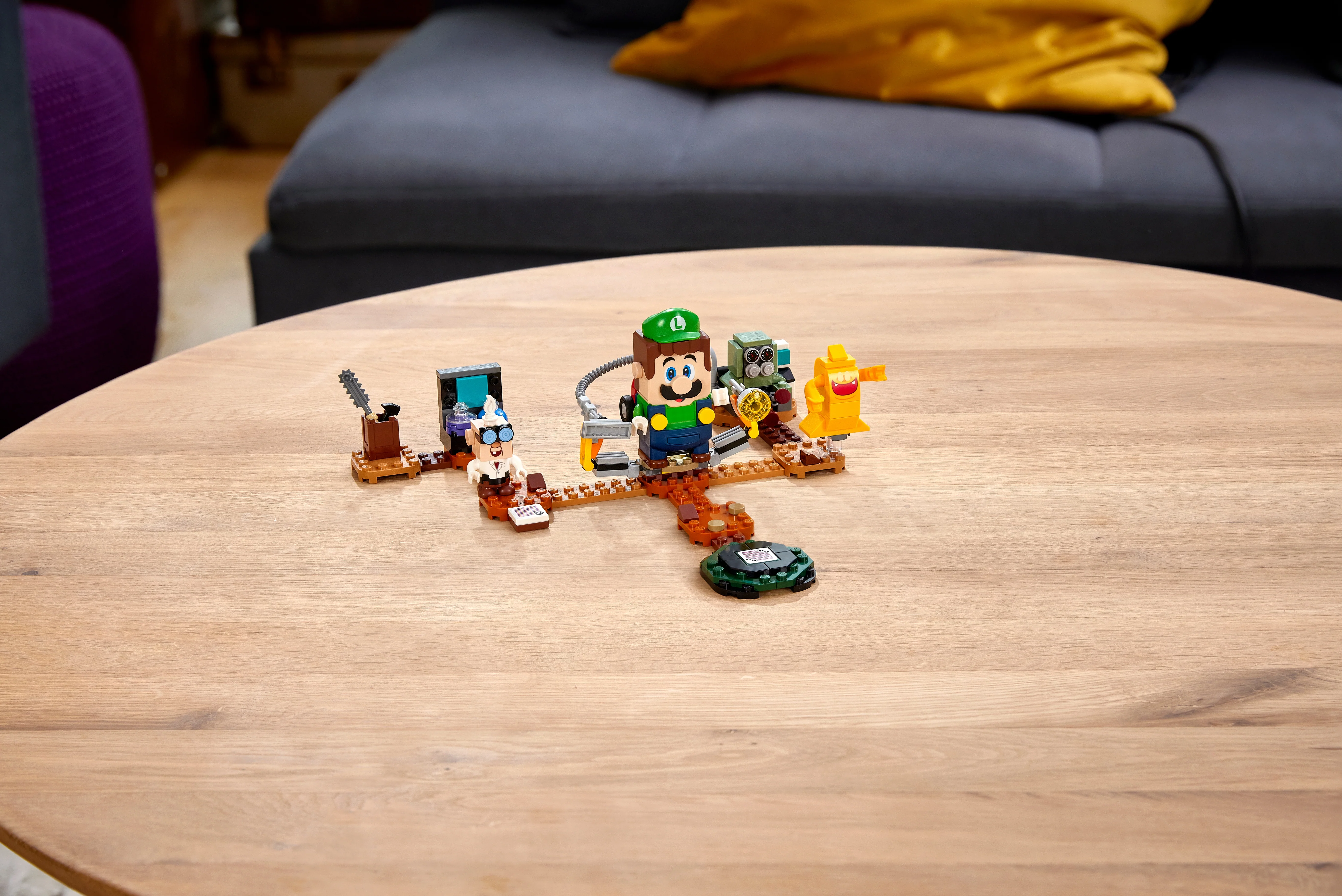 Luigi's Mansion Lab and Poltergust - Image 5