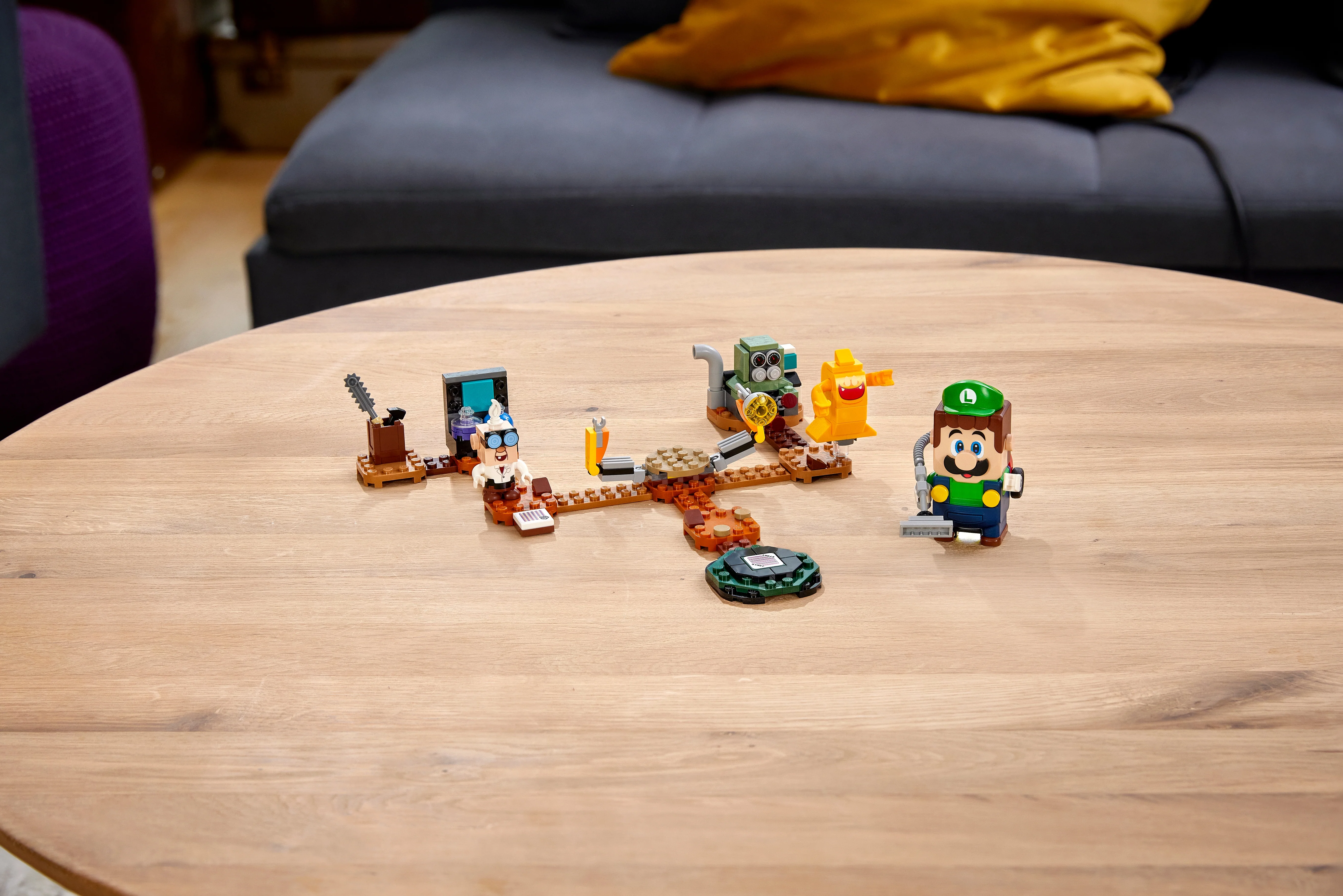 Luigi's Mansion Lab and Poltergust - Image 6