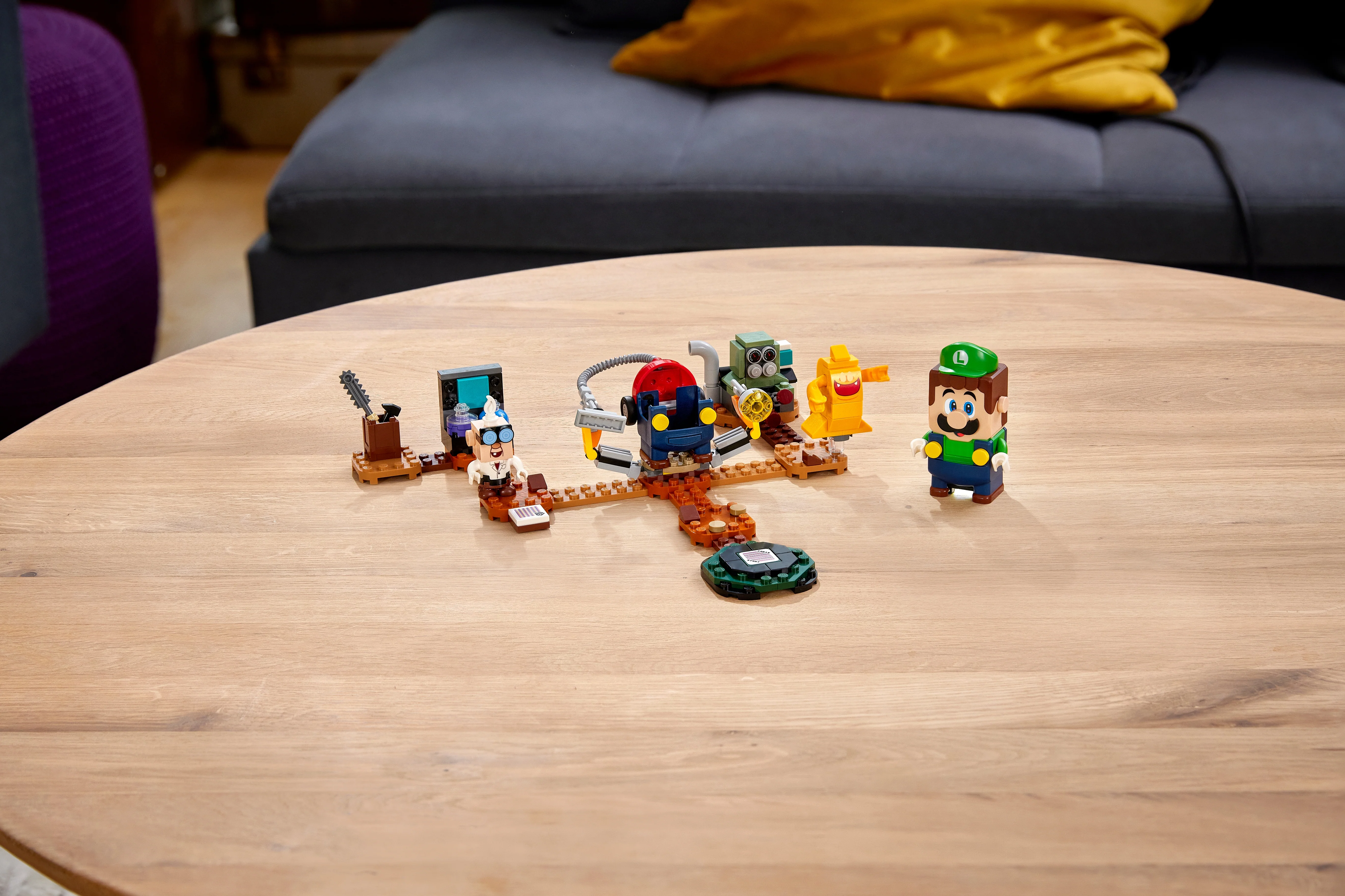 Luigi's Mansion Lab and Poltergust - Image 7