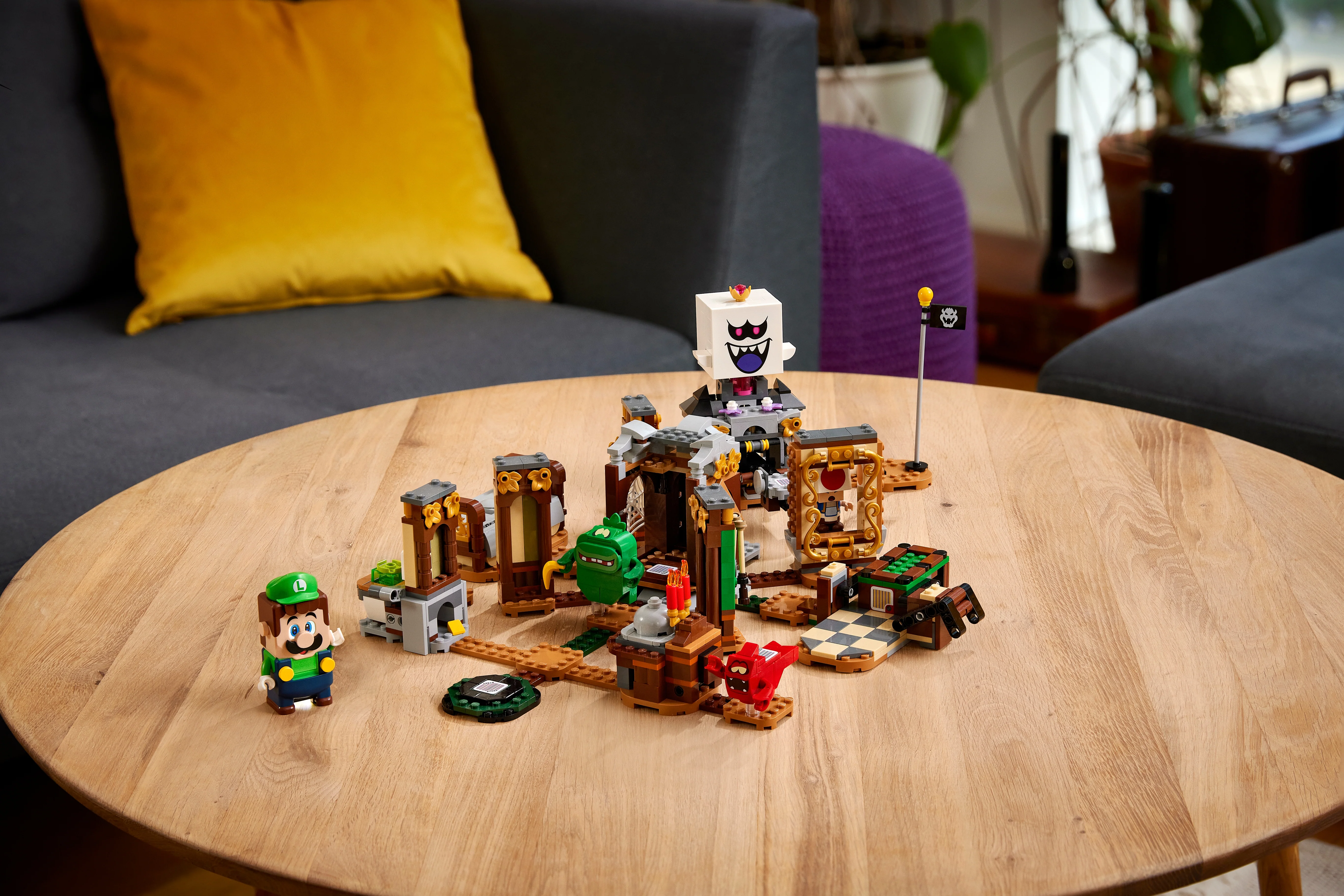 Luigi's Mansion Haunt-and-Seek - Image 4