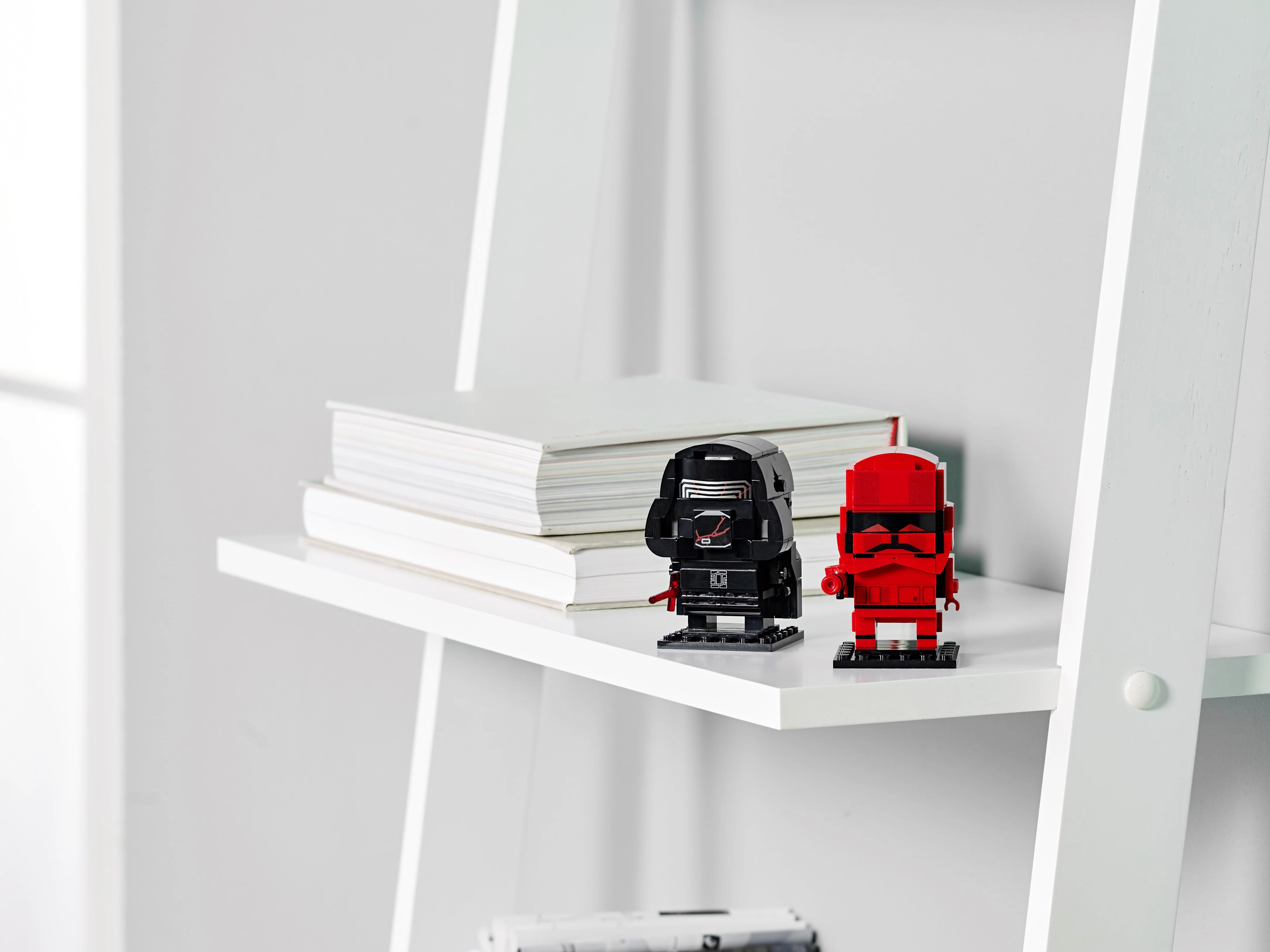Kylo Ren & Sith Trooper - Image 6