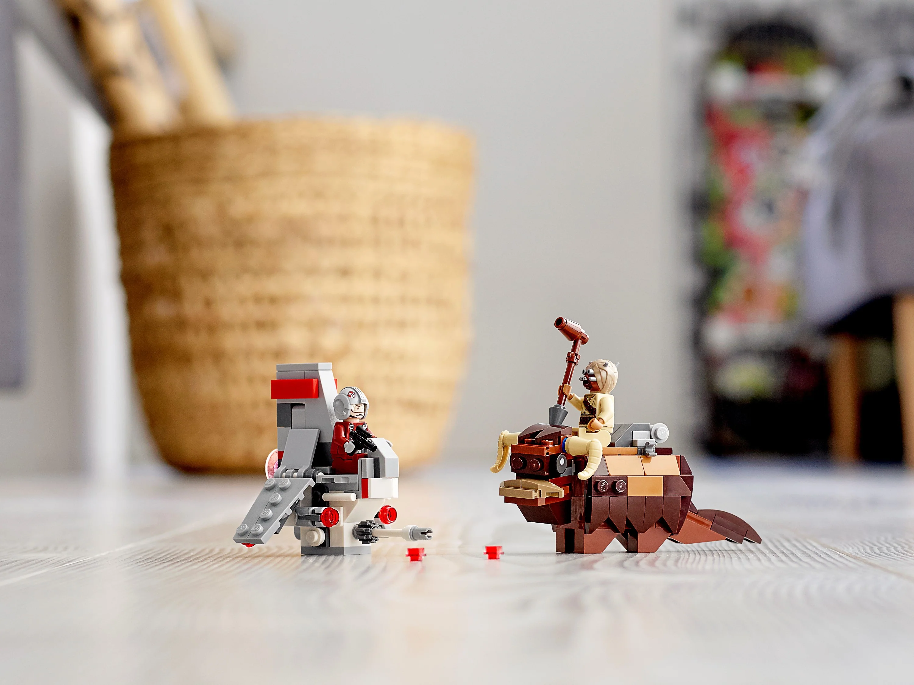 T-16 Skyhopper vs Bantha Microfighters - Image 8