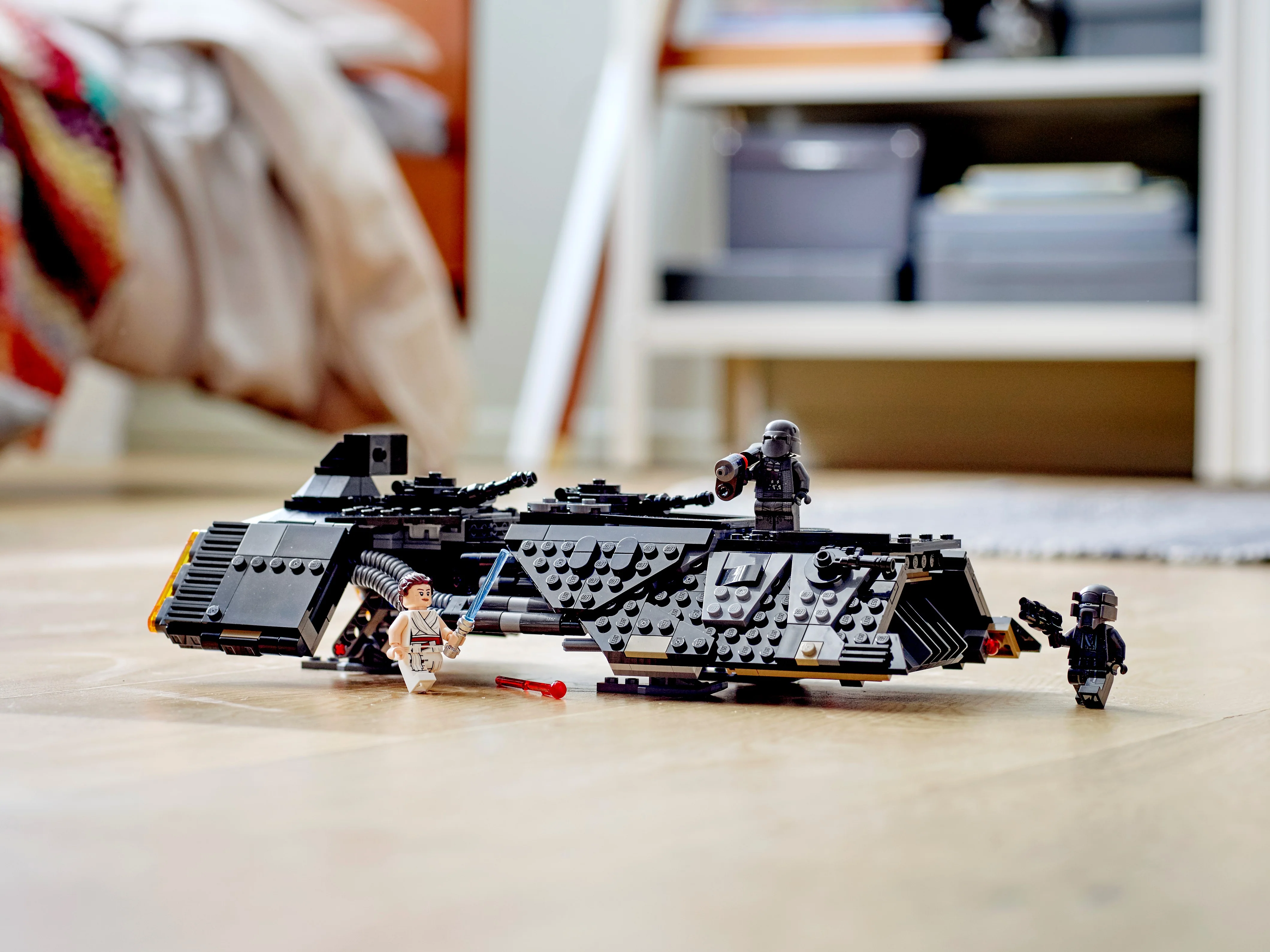 Knights of Ren Transport Ship - Image 9