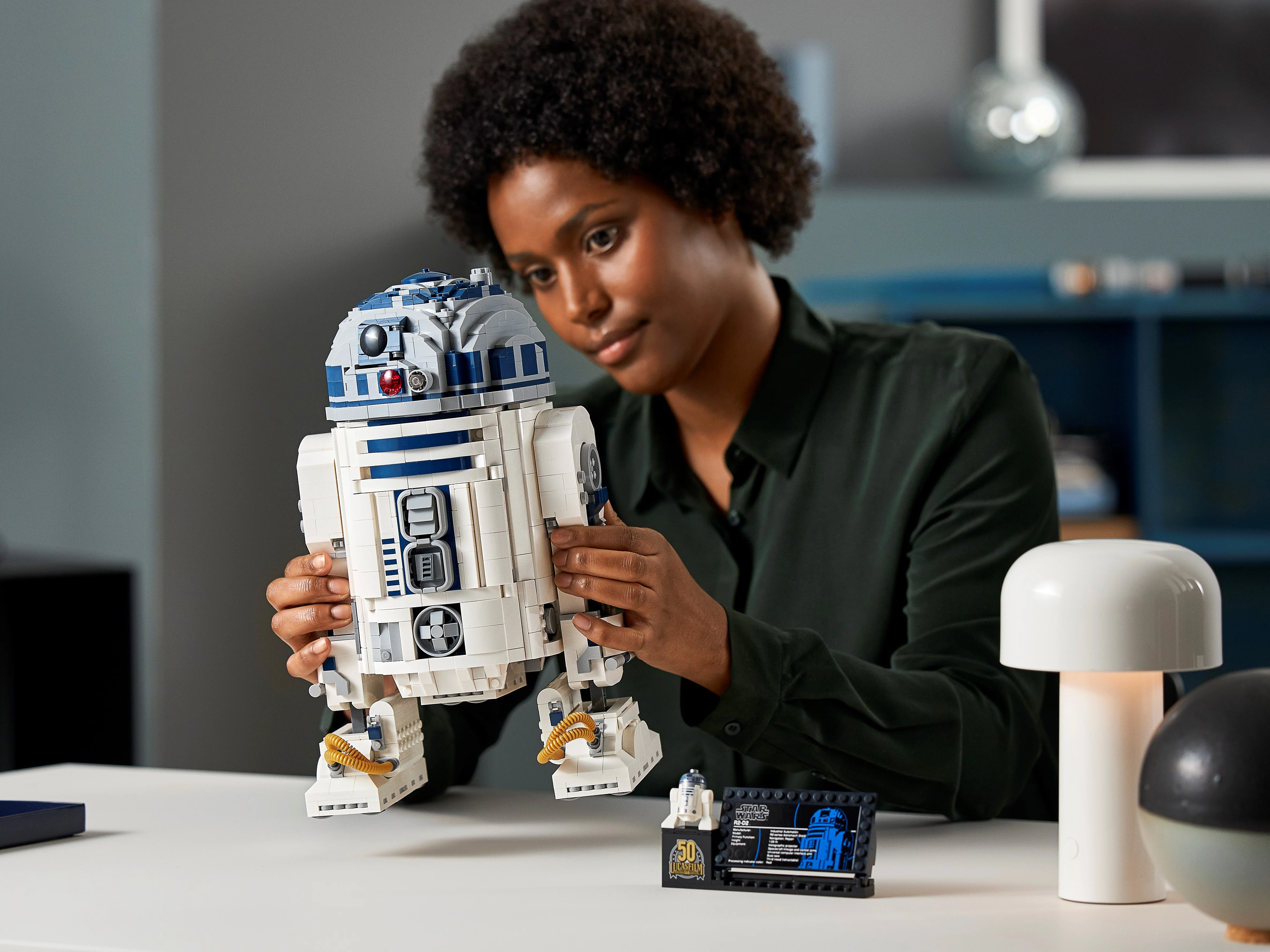 R2-D2 - Image 14