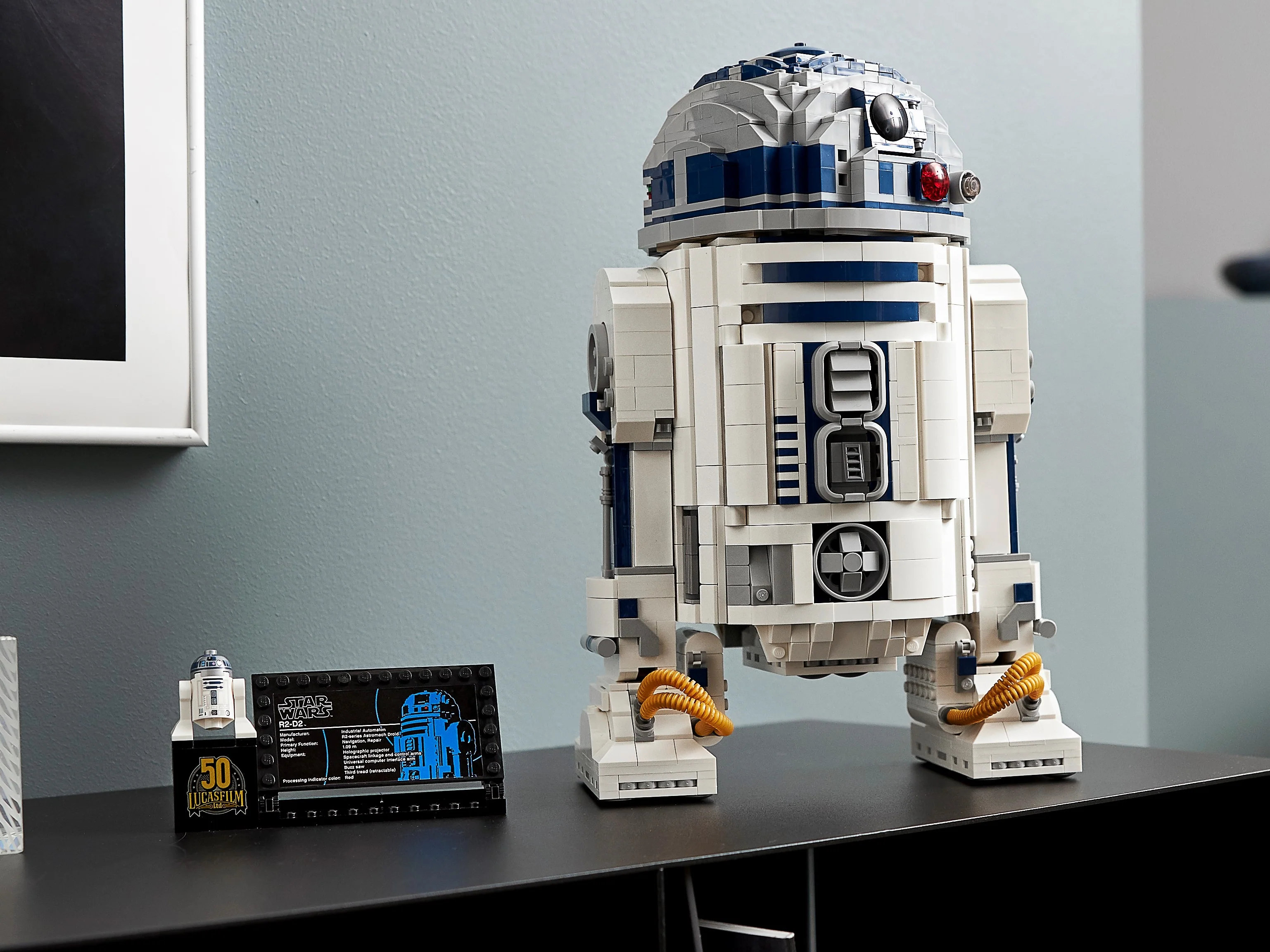 R2-D2 - Image 23
